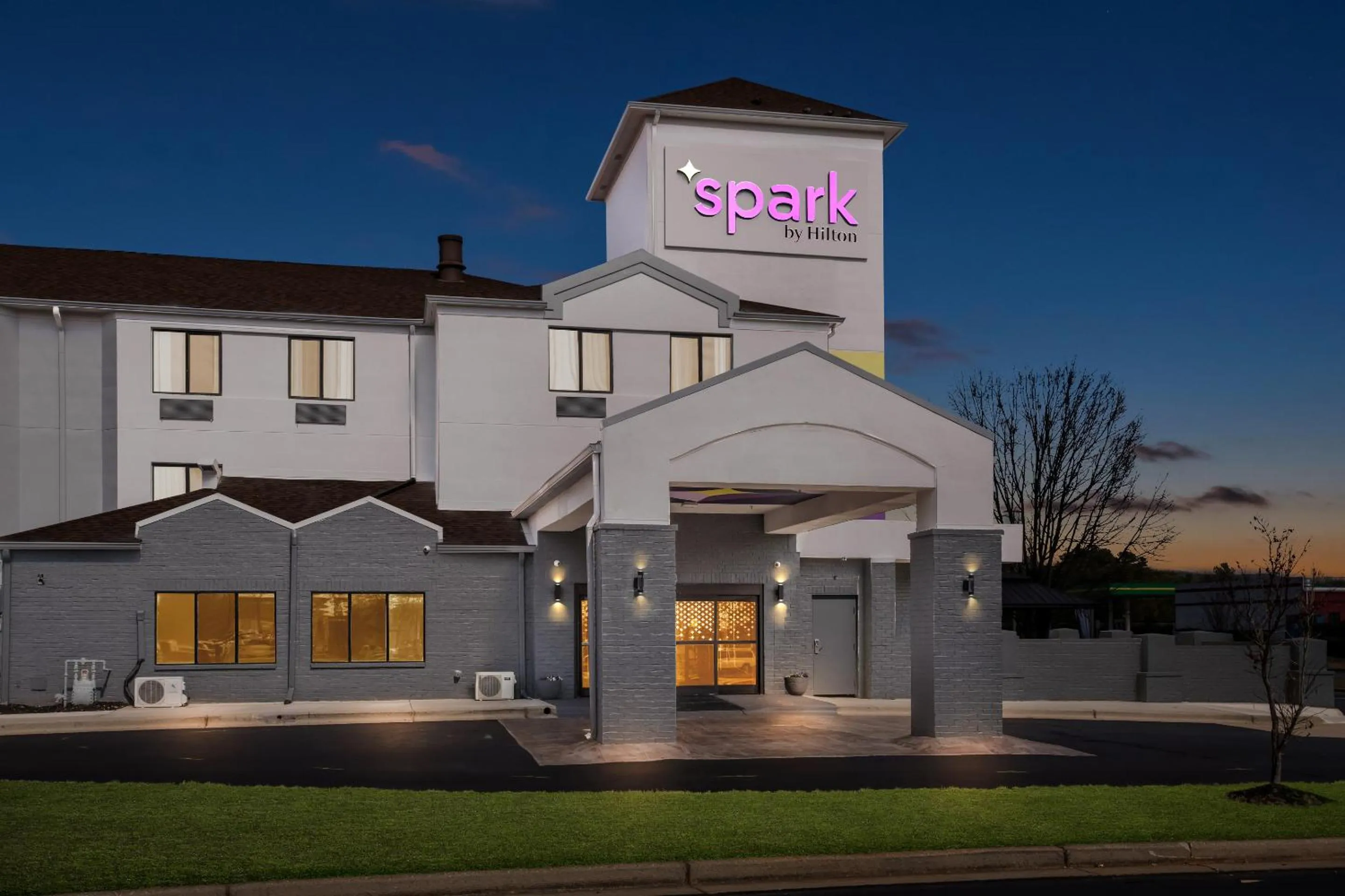 Property building in Spark by Hilton Oxford
