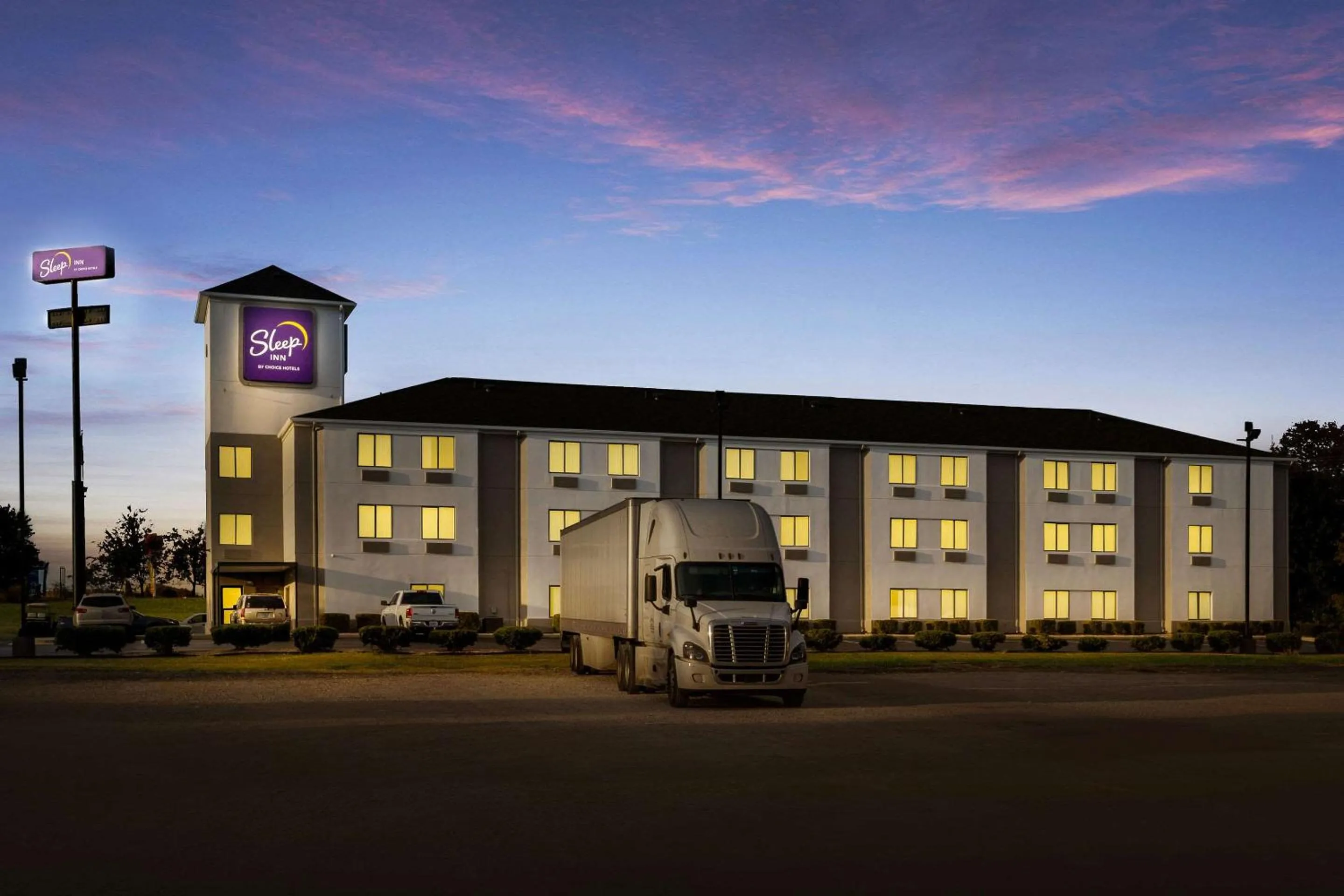 Property building in Sleep Inn Athens I-65