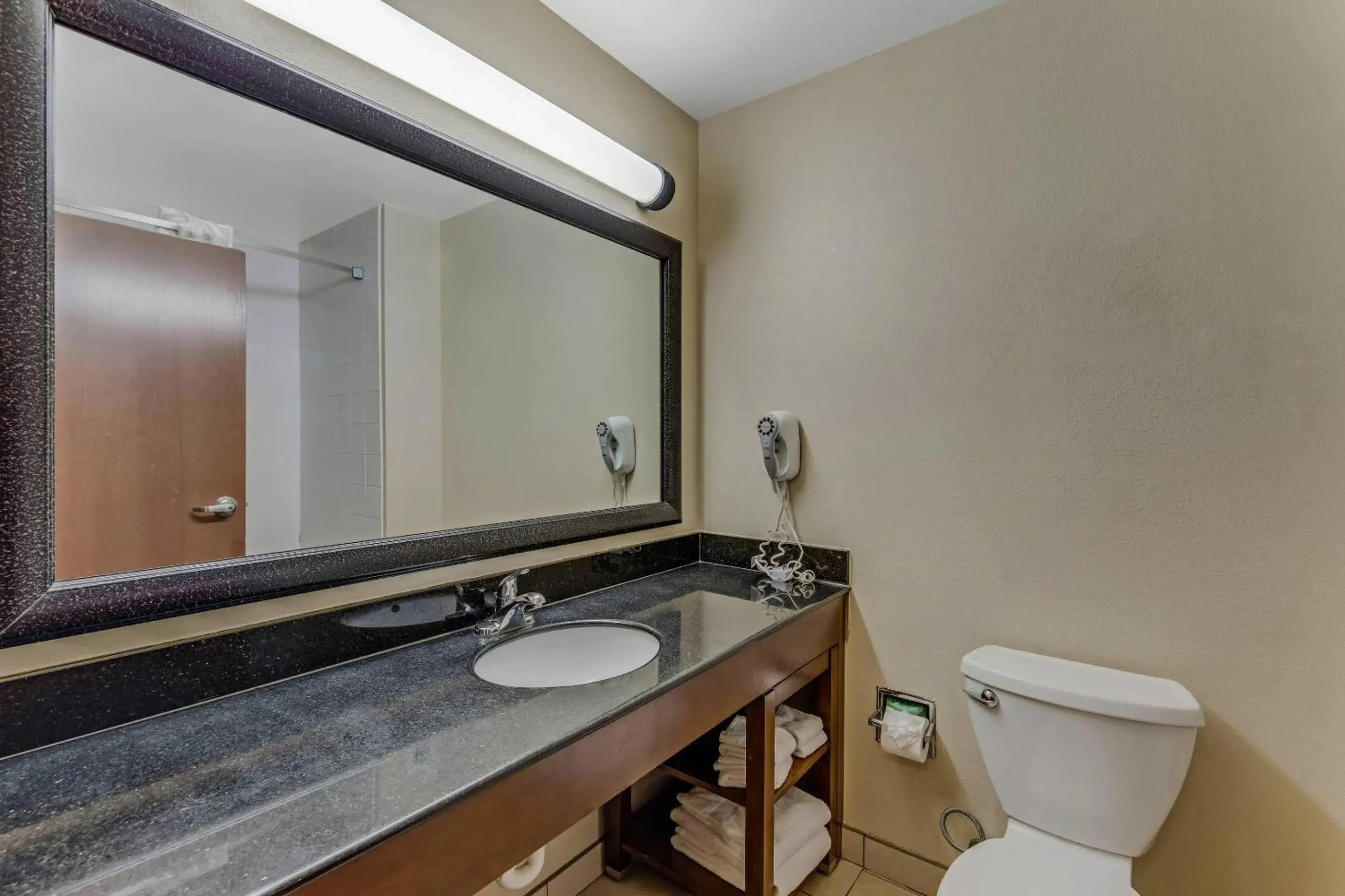 Bedroom in Comfort Suites Huntsville MidCity District at Research Park Bedroom in Comfort Suites Huntsville MidCity District at Research Park