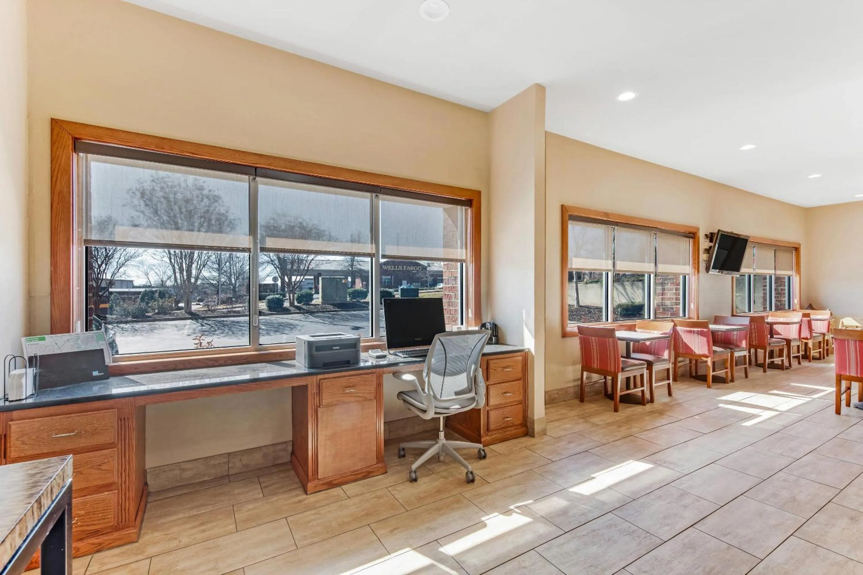 Business facilities in Comfort Suites Huntsville MidCity District at Research Park