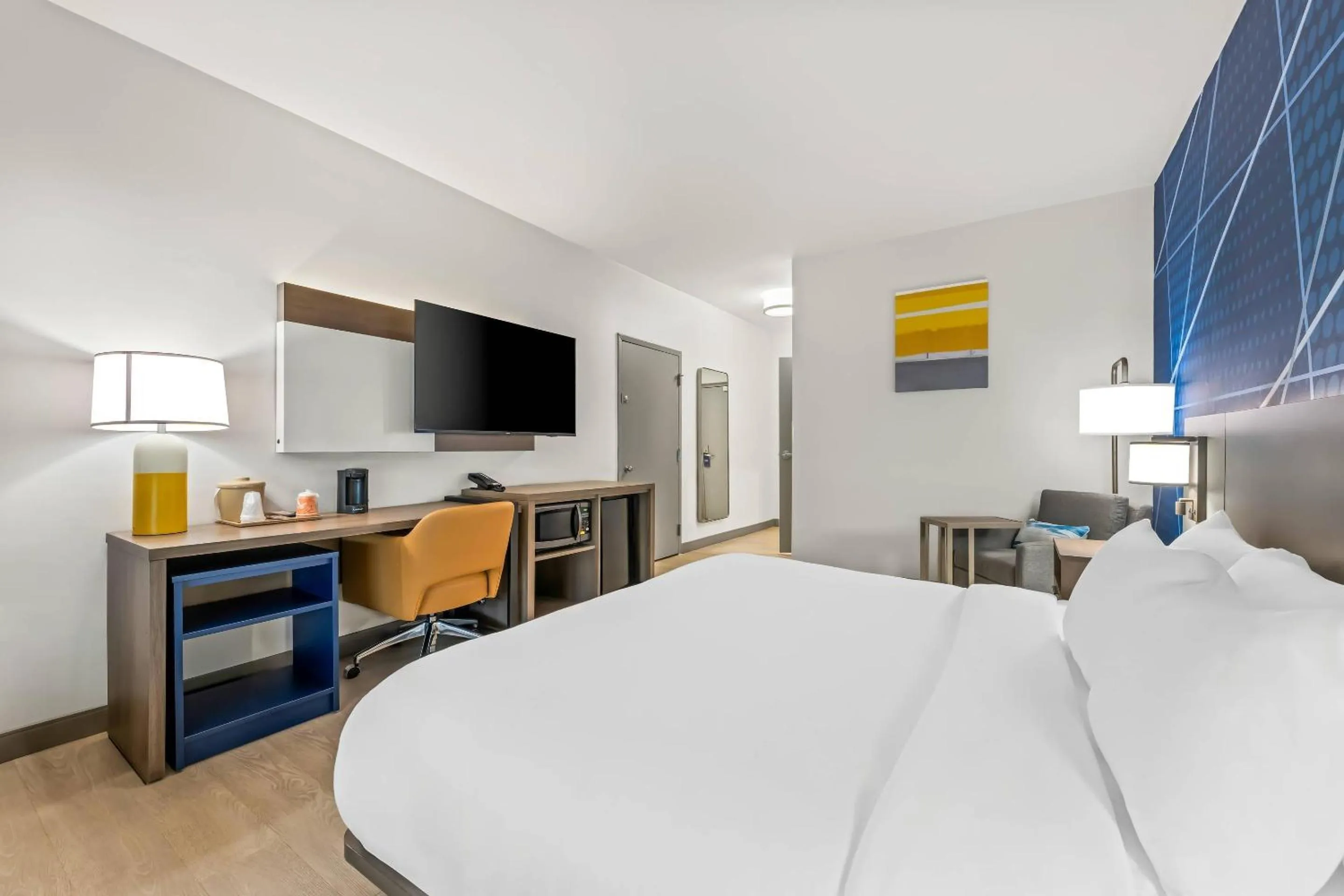 Bedroom, Bed in Comfort Inn & Suites River City Decatur