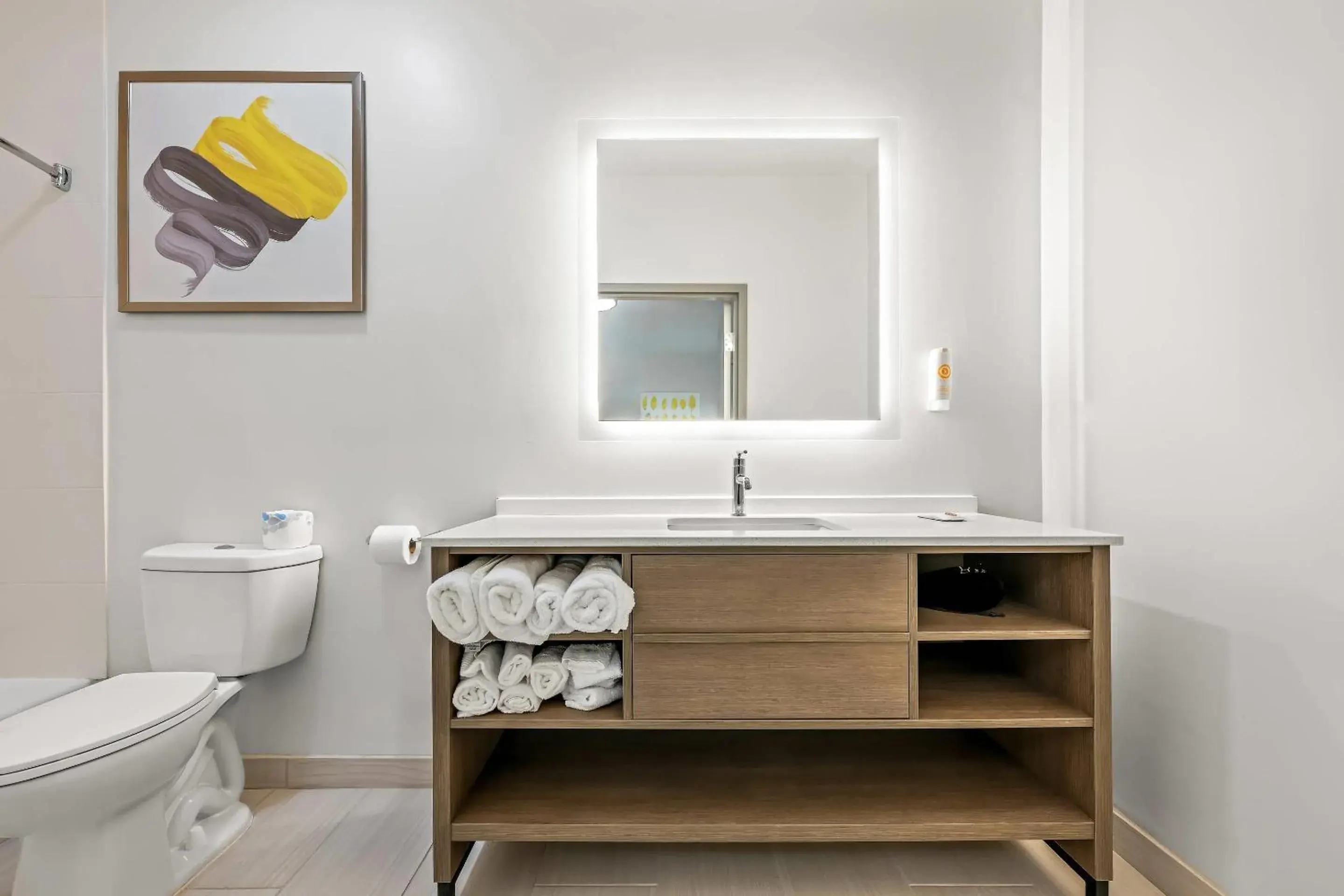 Bedroom in Comfort Inn & Suites River City Decatur Bedroom in Comfort Inn & Suites River City Decatur