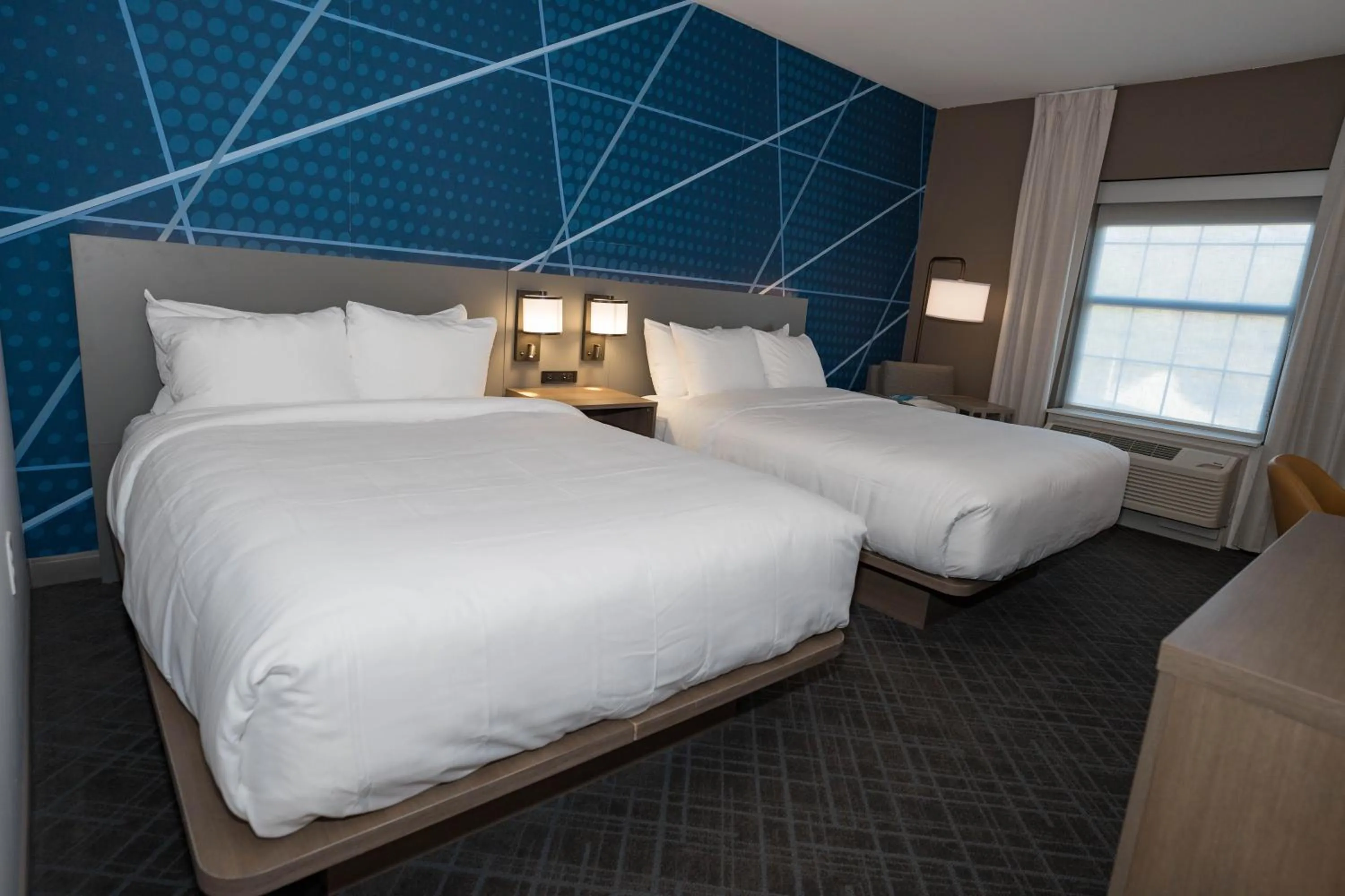 Bed in Comfort Inn & Suites River City Decatur