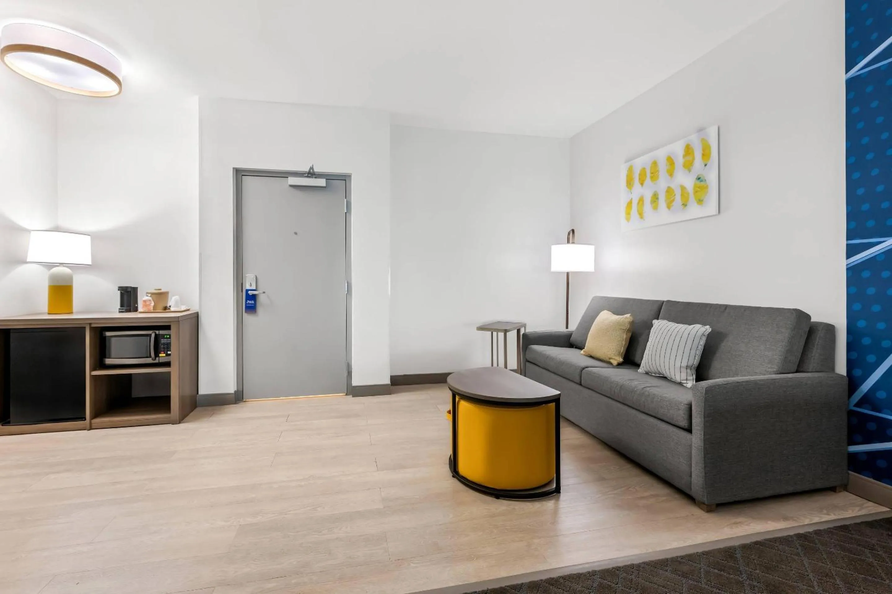 Bedroom in Comfort Inn & Suites River City Decatur