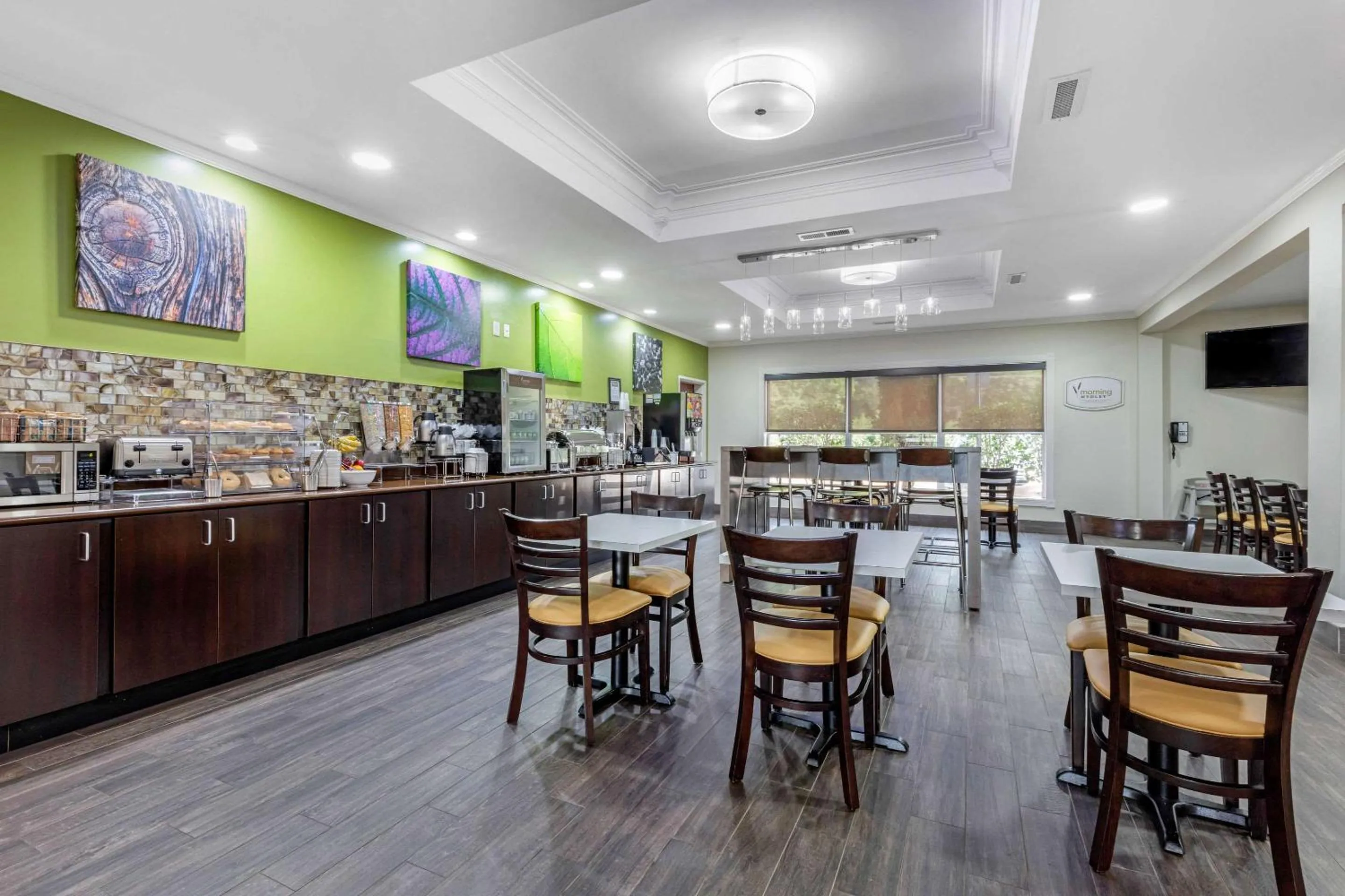 Restaurant/places to eat in Sleep Inn & Suites Millbrook - Prattville