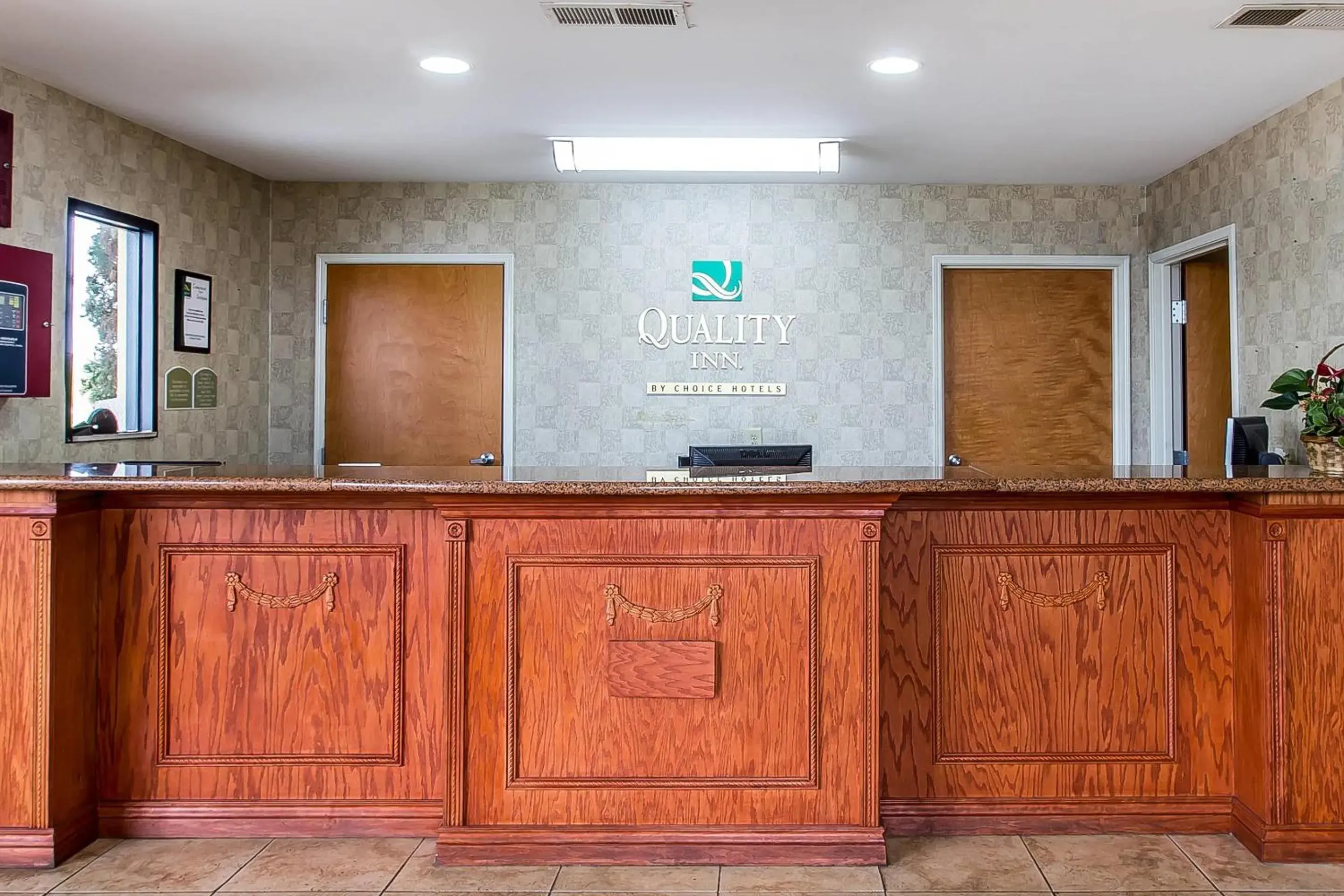 Lobby or reception in Quality Inn Hanceville US Hwy 31 Lobby or reception in Quality Inn Hanceville US Hwy 31