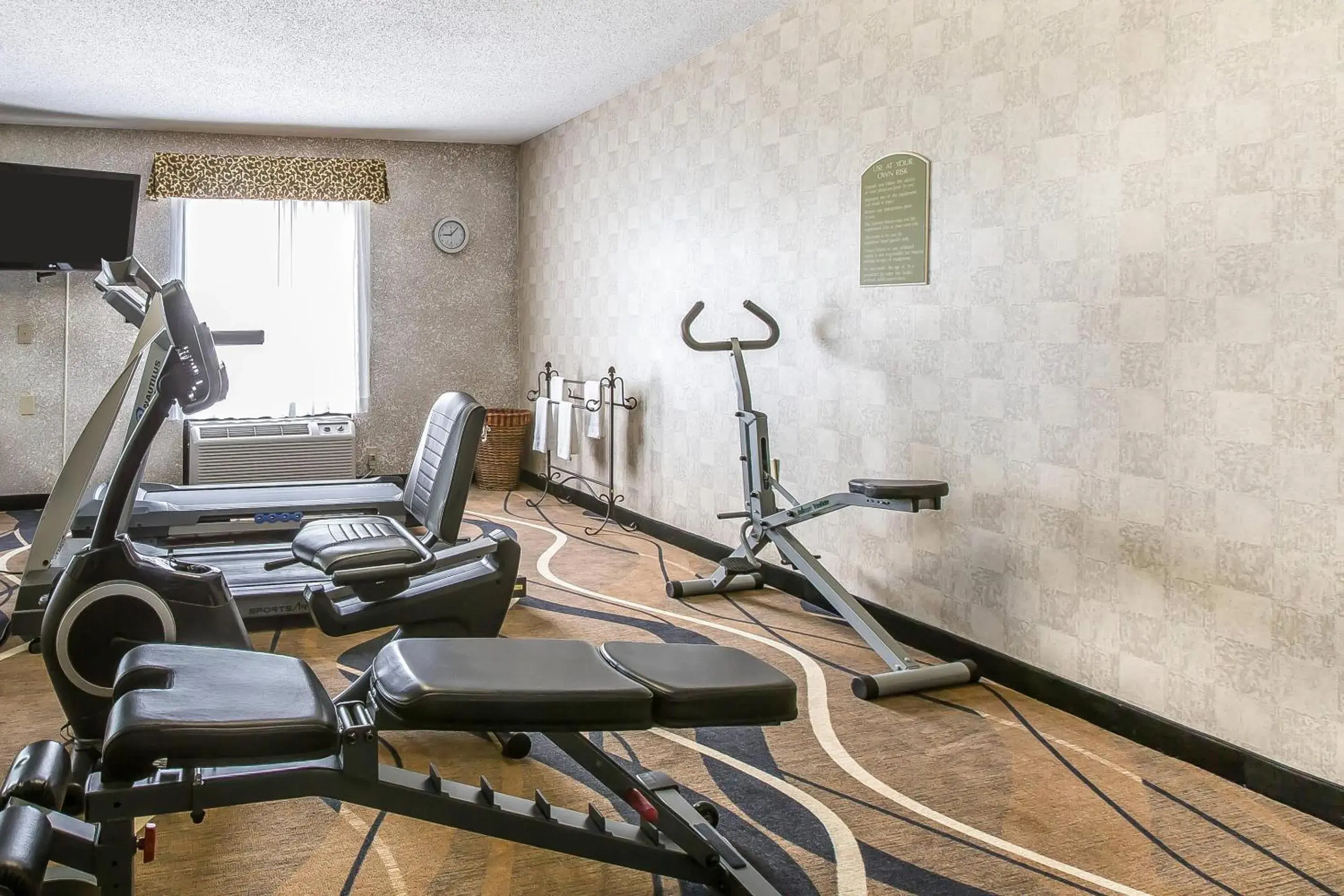 Fitness centre/facilities in Quality Inn Hanceville US Hwy 31 Fitness centre/facilities in Quality Inn Hanceville US Hwy 31