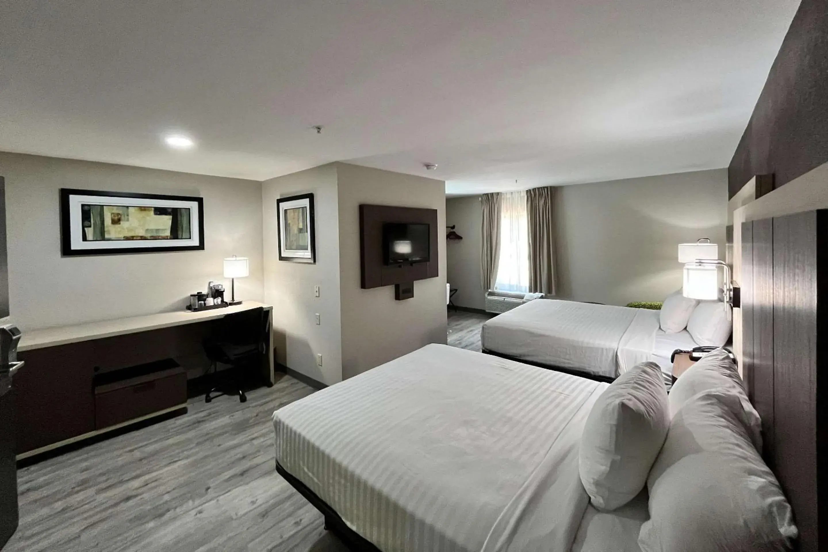 Bedroom, Bed in Quality Inn & Suites at Airport Blvd I-65 Bedroom, Bed in Quality Inn & Suites at Airport Blvd I-65