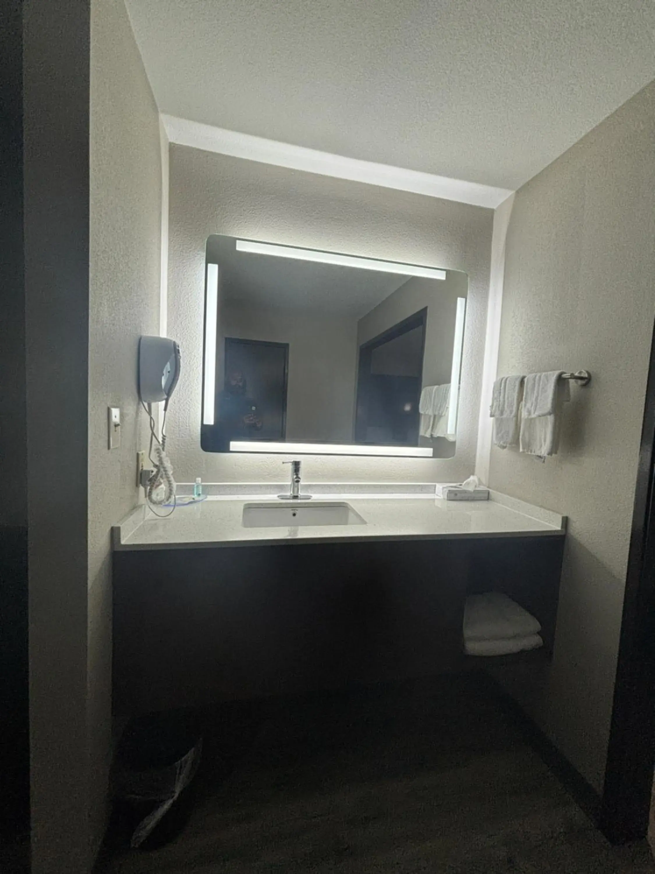 Superior Queen Room with Two Queen Beds - Non Smoking in Quality Inn & Suites at Airport Blvd I-65 Superior Queen Room with Two Queen Beds - Non Smoking in Quality Inn & Suites at Airport Blvd I-65