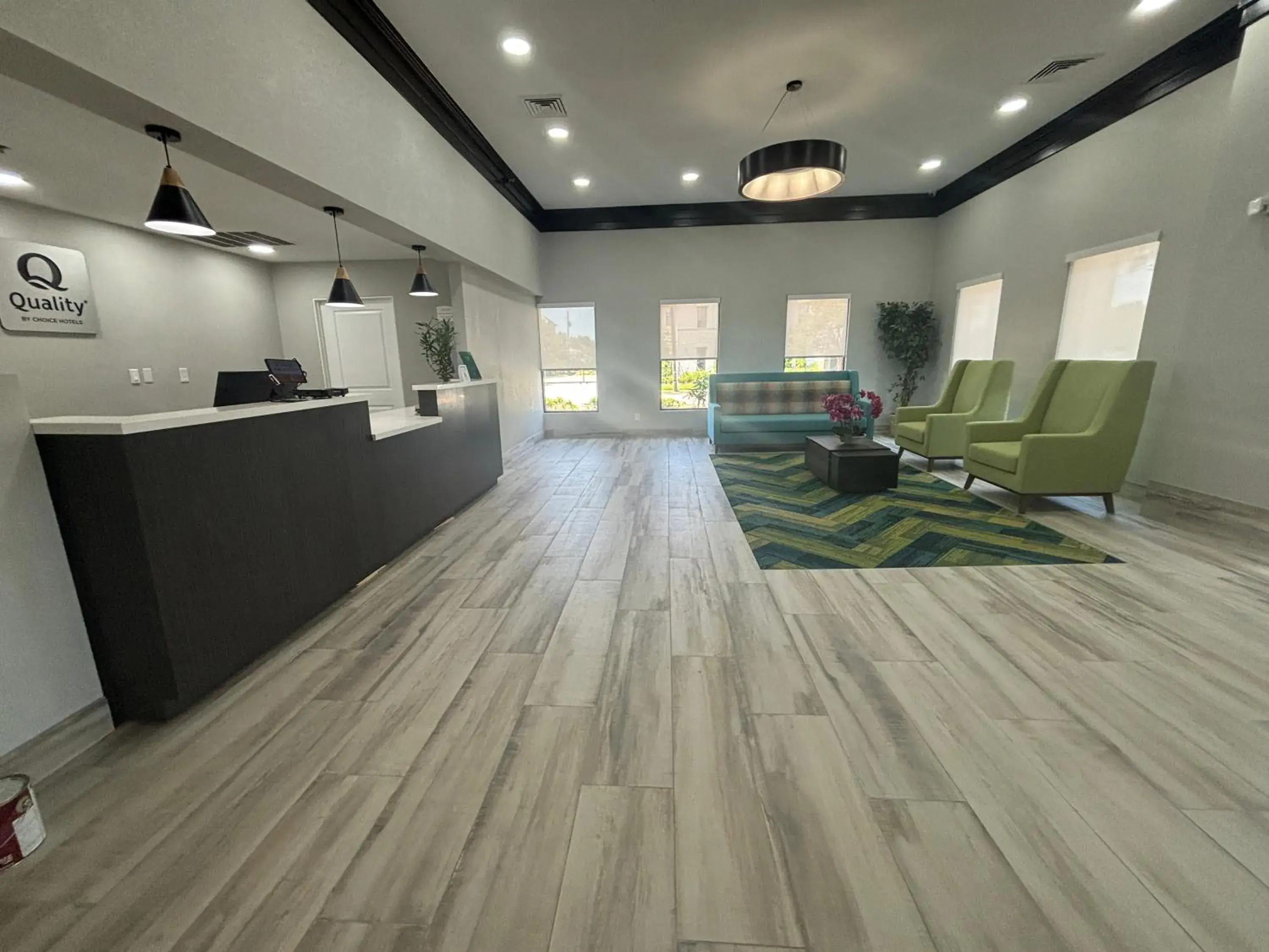 Lobby or reception in Quality Inn & Suites at Airport Blvd I-65 Lobby or reception in Quality Inn & Suites at Airport Blvd I-65