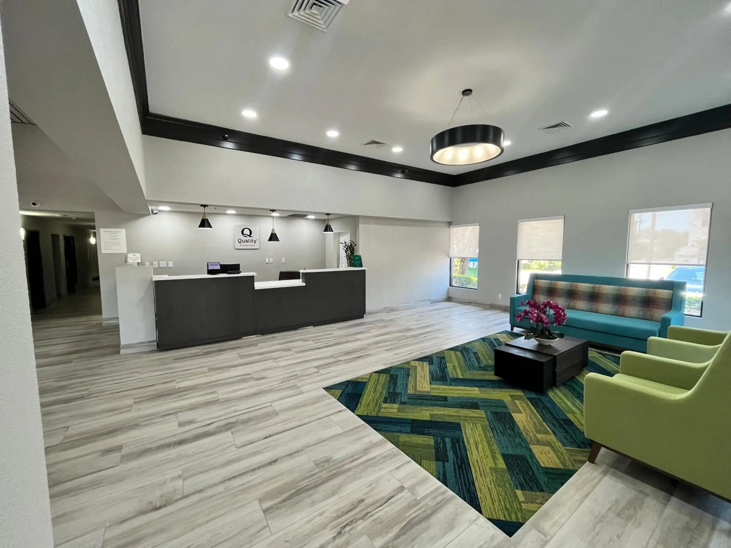 Lobby or reception in Quality Inn & Suites at Airport Blvd I-65 Lobby or reception in Quality Inn & Suites at Airport Blvd I-65