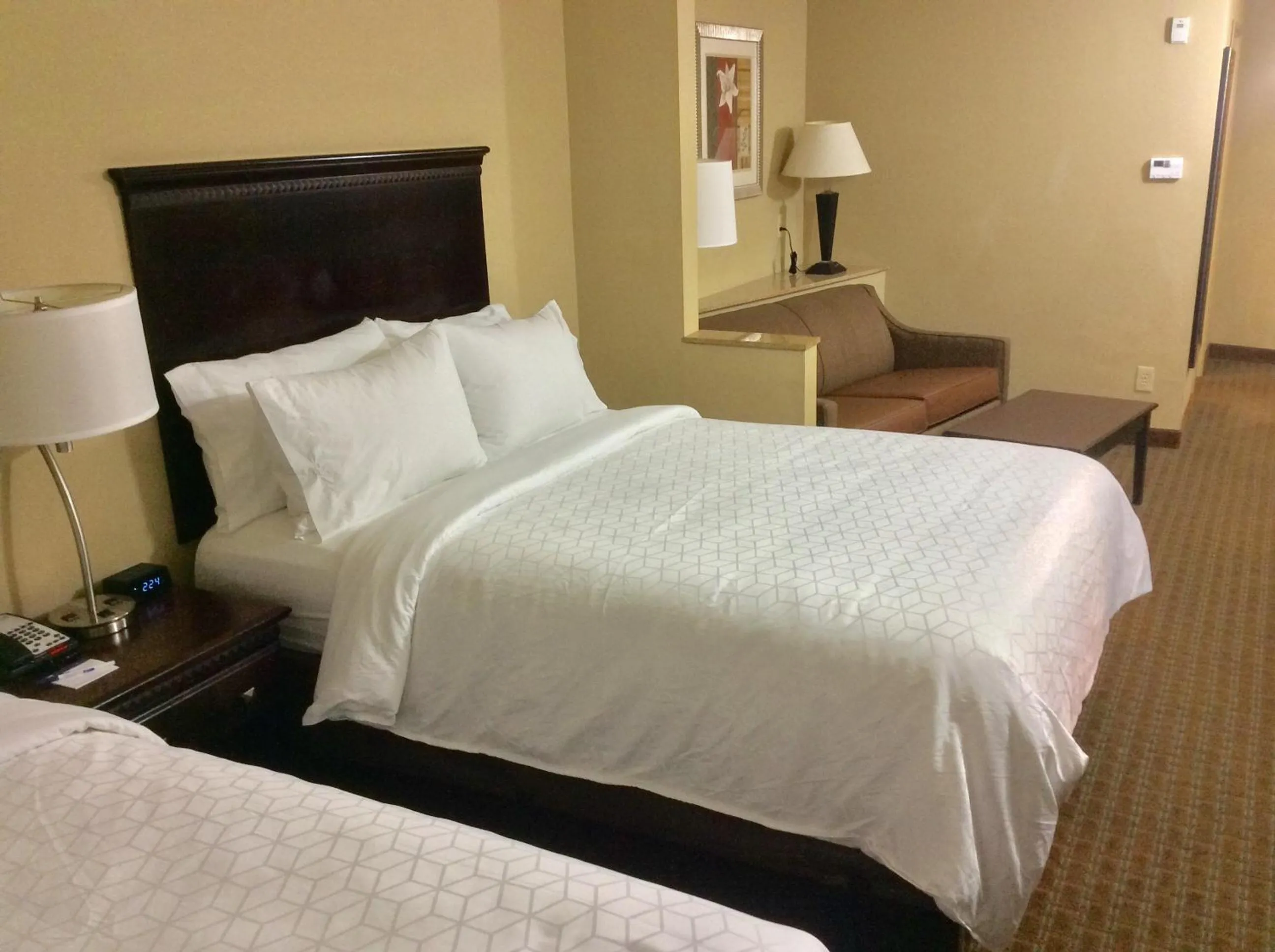 Photo of the whole room, Bed in Springdale Inn & Suites
