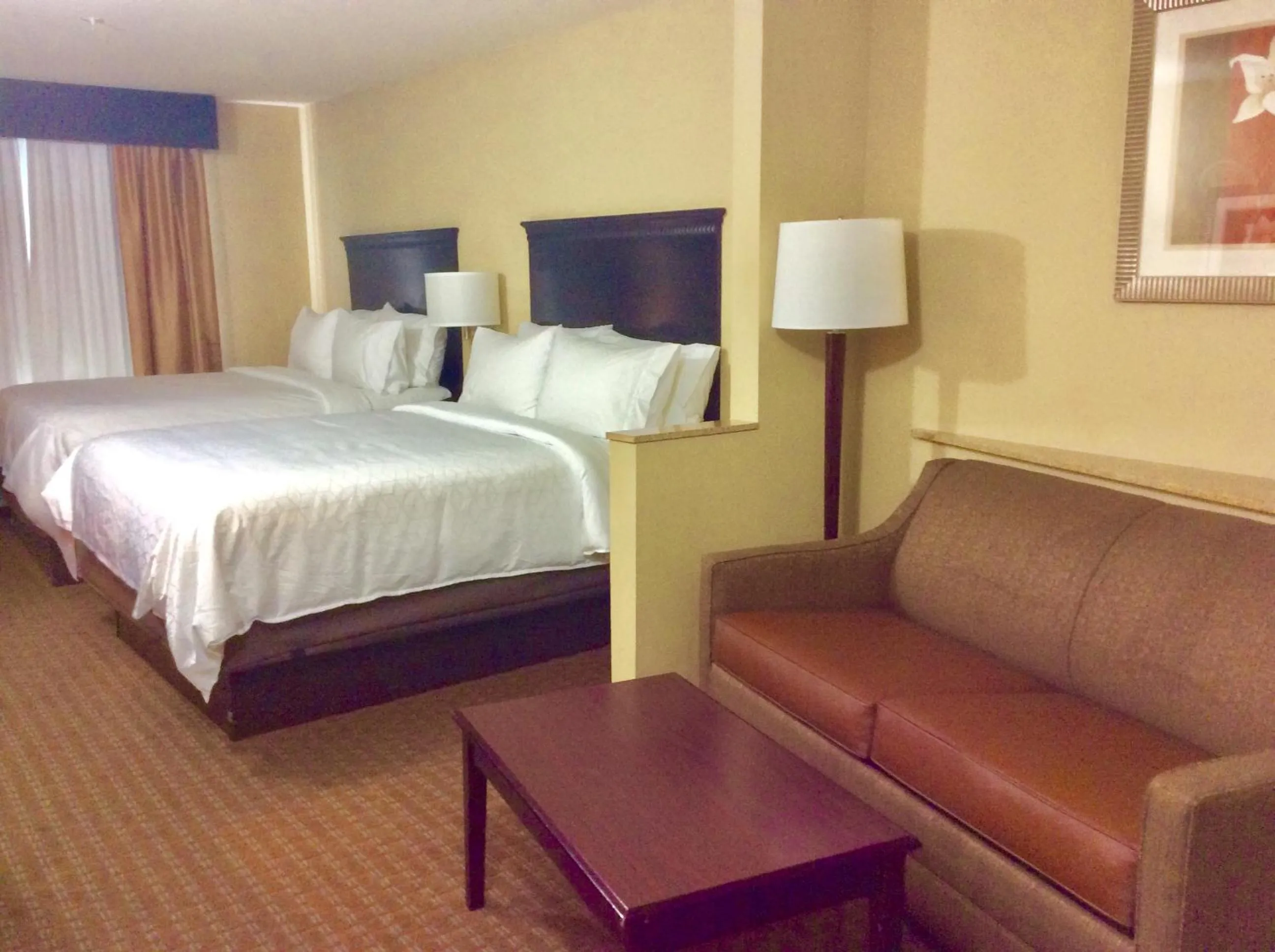 Photo of the whole room, Bed in Springdale Inn & Suites