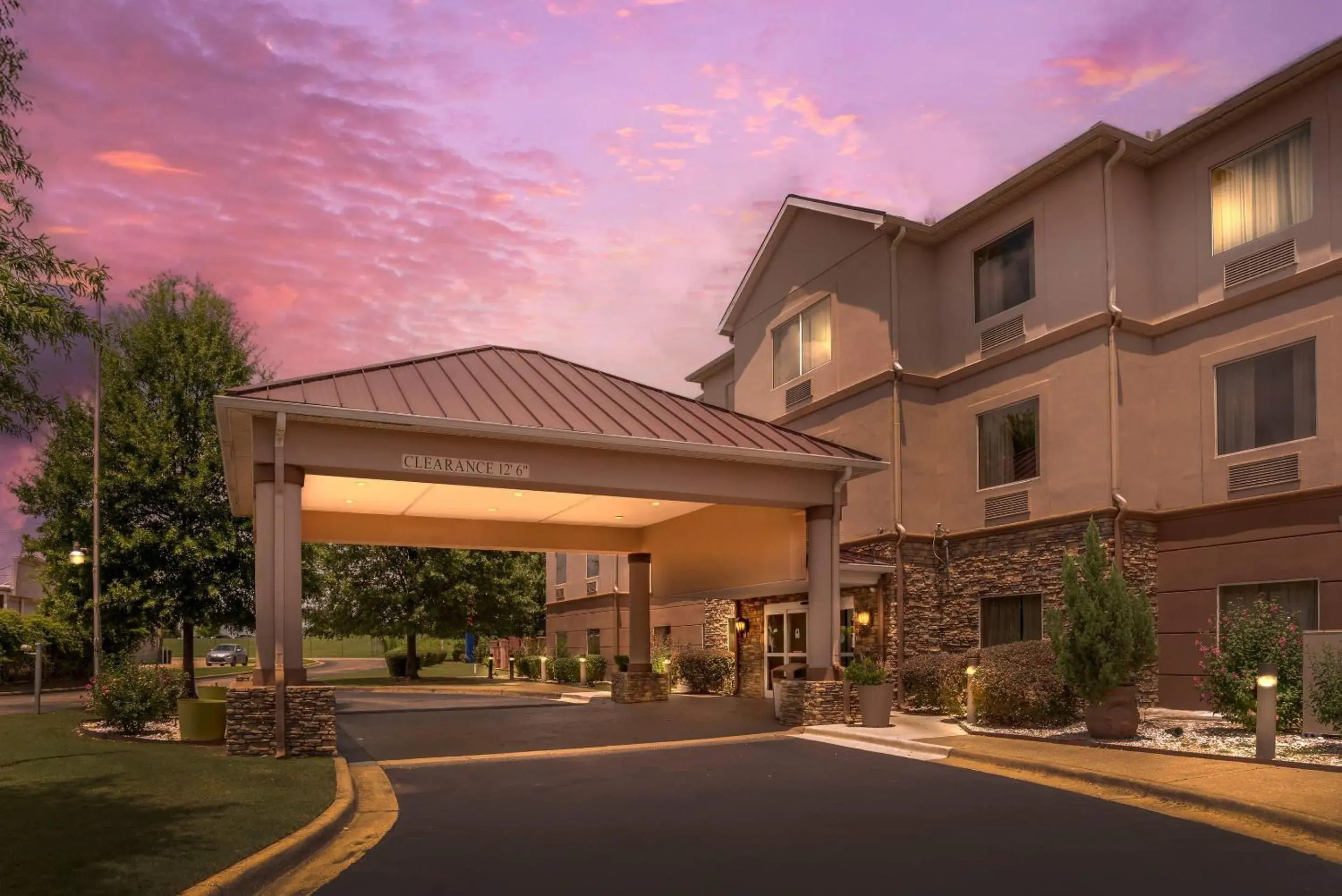 Property building in Comfort Suites Montgomery East Monticello Dr Property building in Comfort Suites Montgomery East Monticello Dr