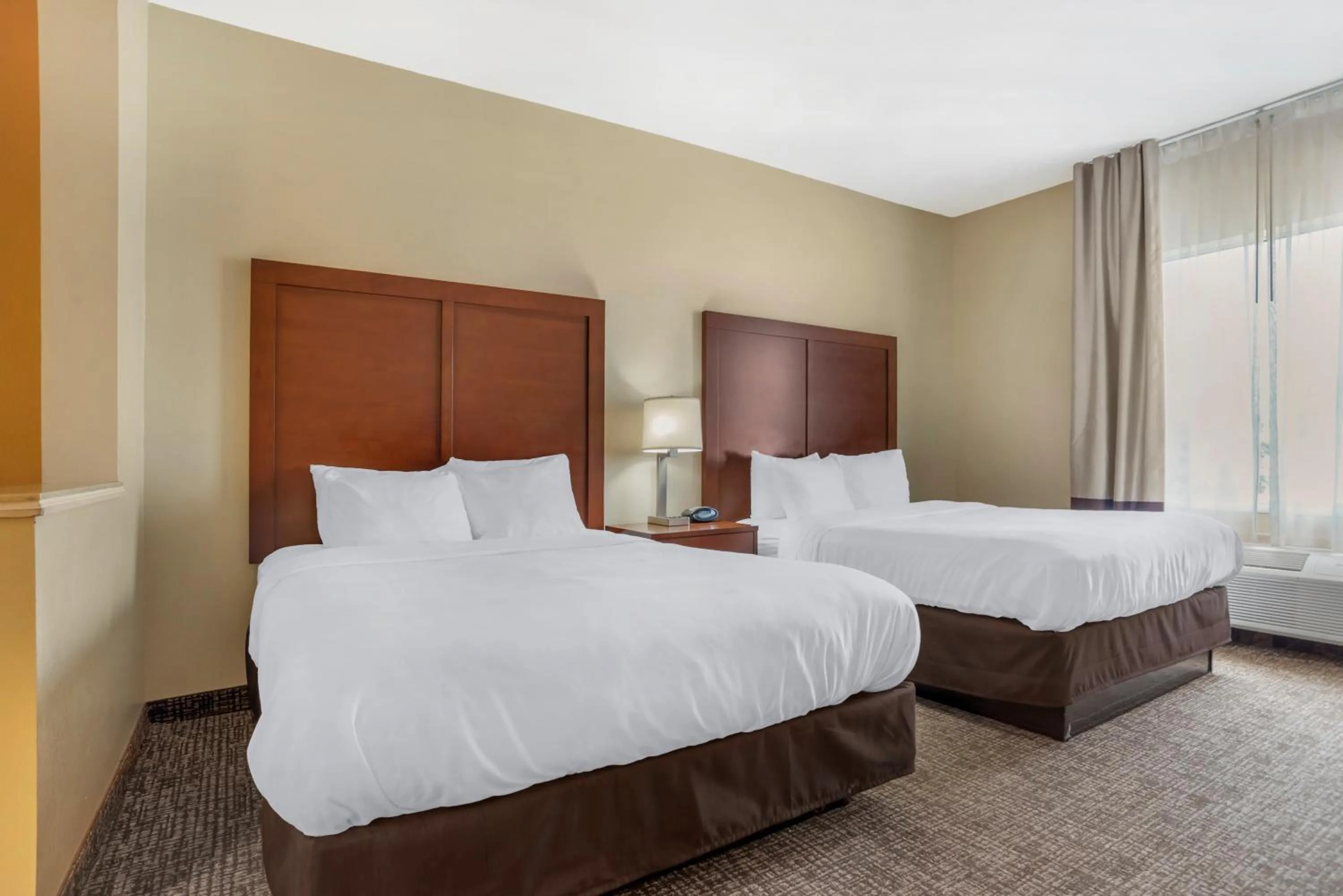 Bed in Comfort Suites Montgomery East Monticello Dr