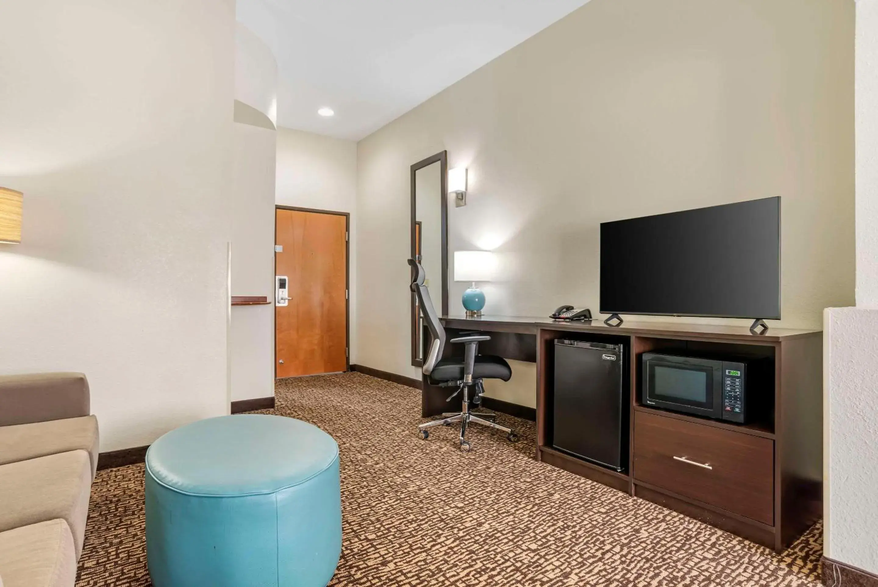 Bedroom in Sleep Inn & Suites Montgomery East I-85 Bedroom in Sleep Inn & Suites Montgomery East I-85