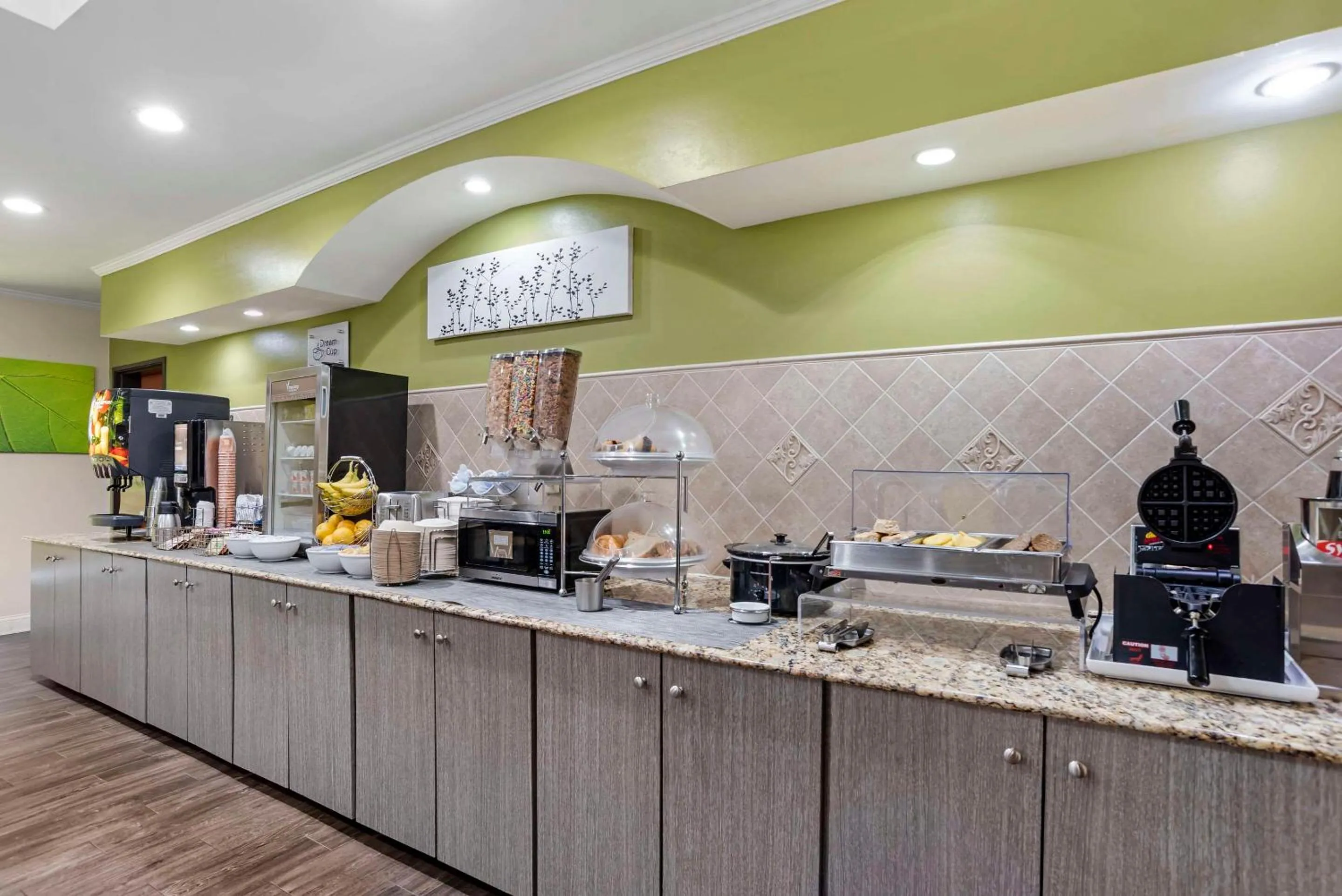 Breakfast in Sleep Inn & Suites Montgomery East I-85