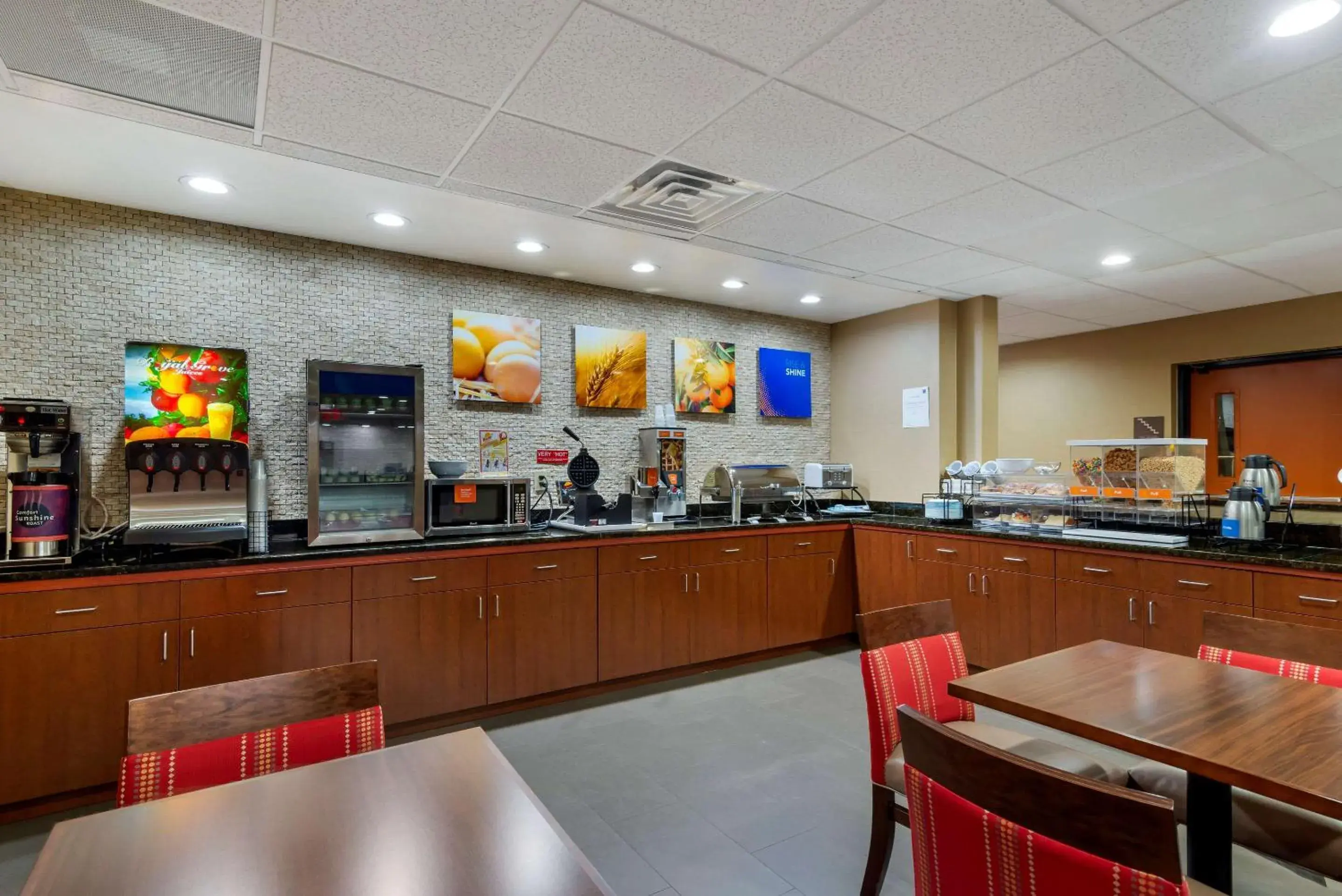 Restaurant/places to eat in Comfort Inn & Suites Montgomery Eastchase Restaurant/places to eat in Comfort Inn & Suites Montgomery Eastchase