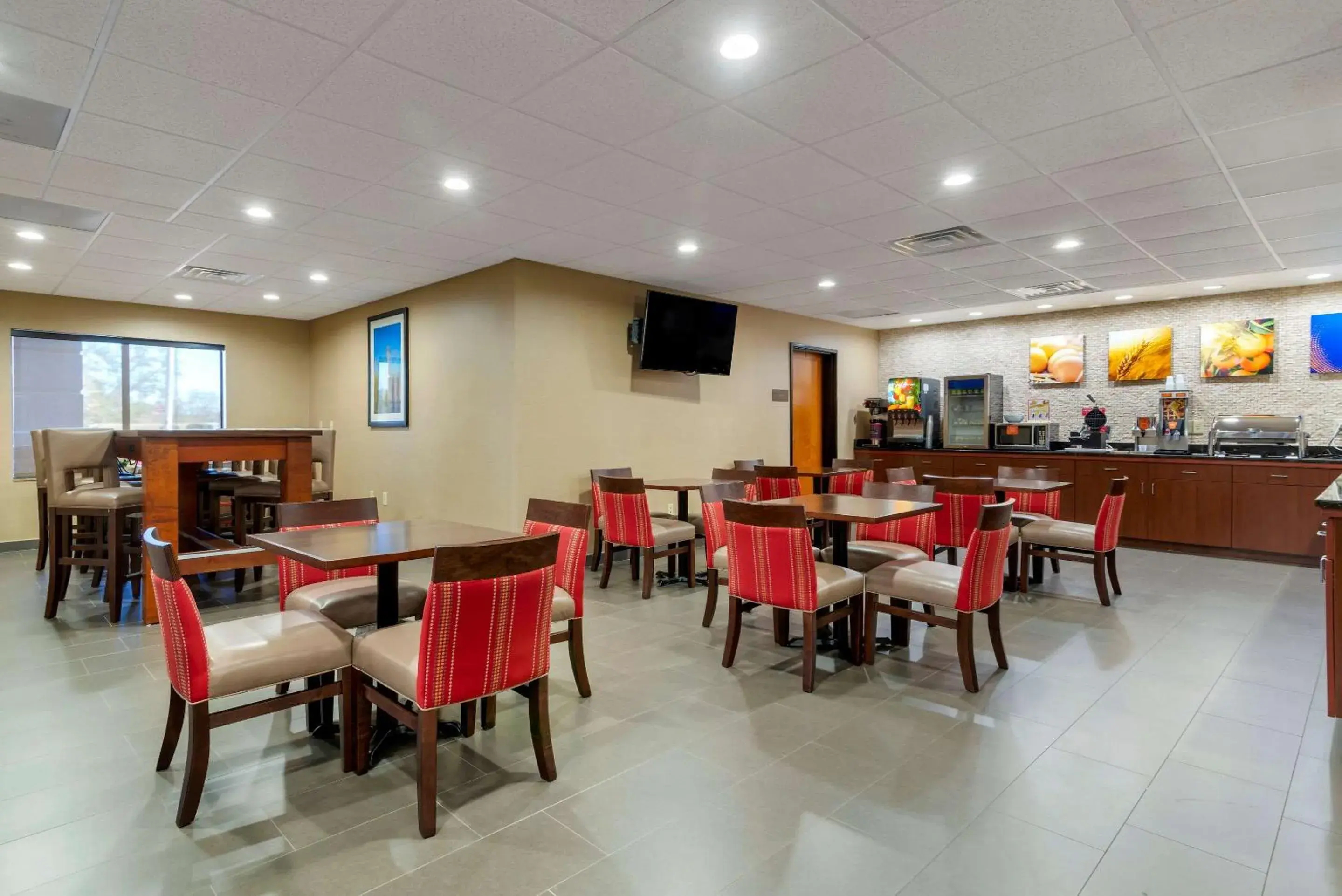 Restaurant/places to eat in Comfort Inn & Suites Montgomery Eastchase Restaurant/places to eat in Comfort Inn & Suites Montgomery Eastchase