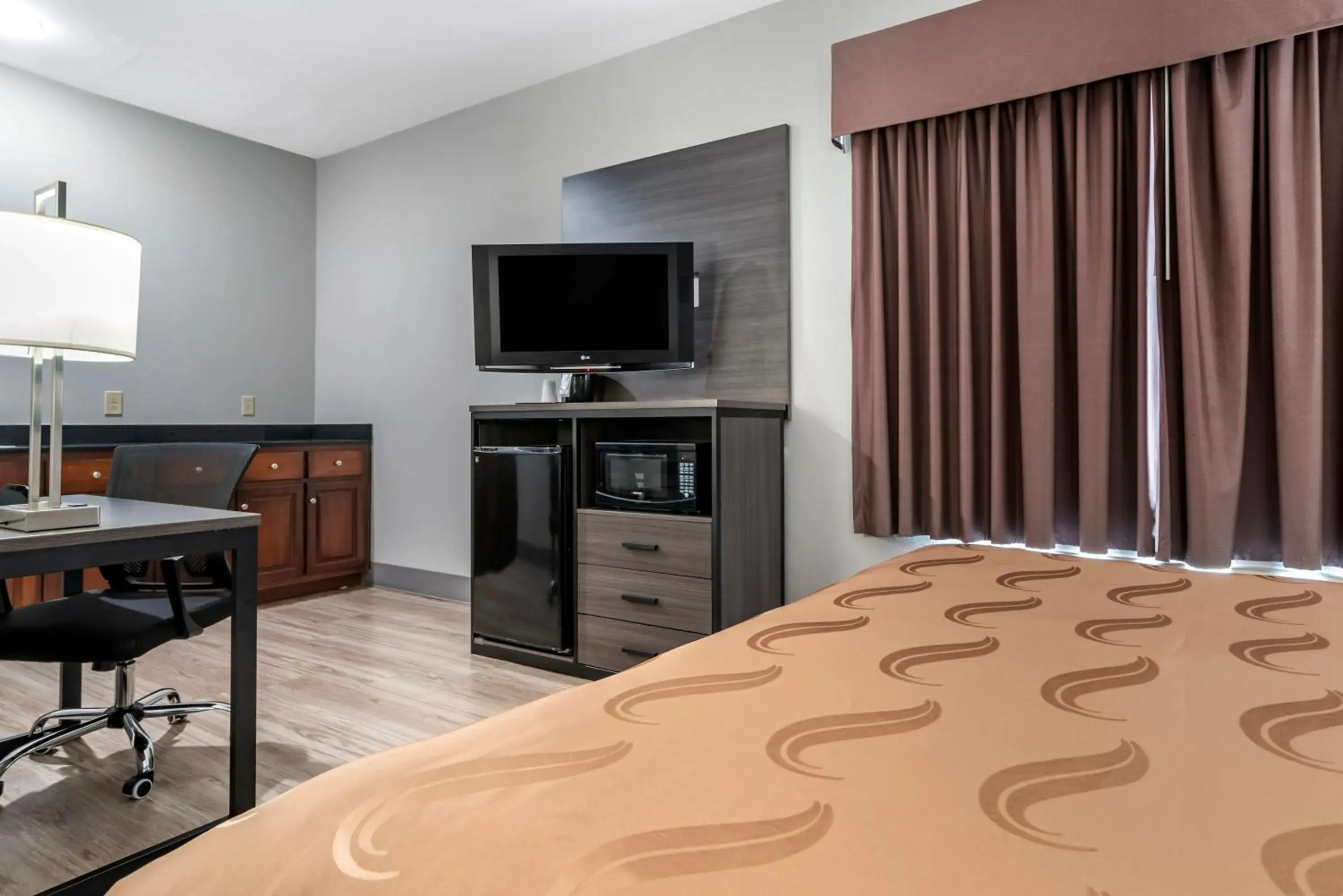 Bedroom, Bed in Quality Inn & Suites Demopolis Bedroom, Bed in Quality Inn & Suites Demopolis