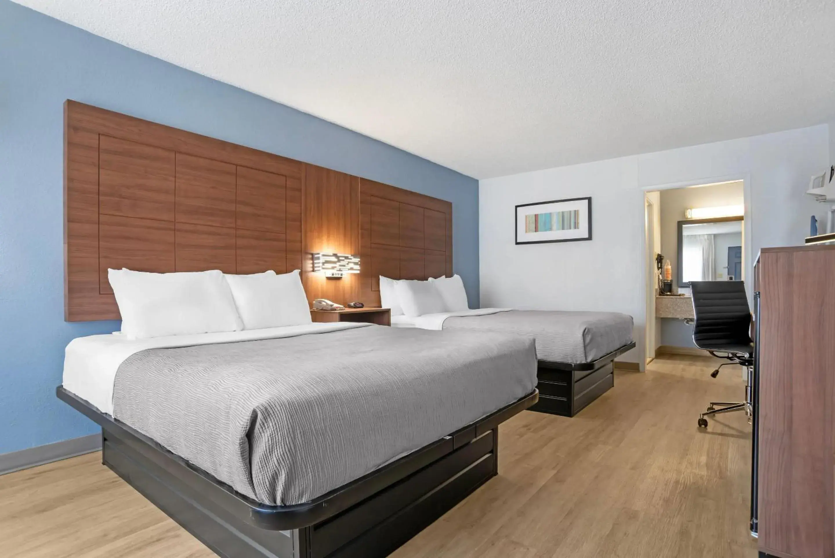 Queen Room with Two Queen Beds - Non-Smoking in Quality Inn & Suites near Lake Eufaula Queen Room with Two Queen Beds - Non-Smoking in Quality Inn & Suites near Lake Eufaula