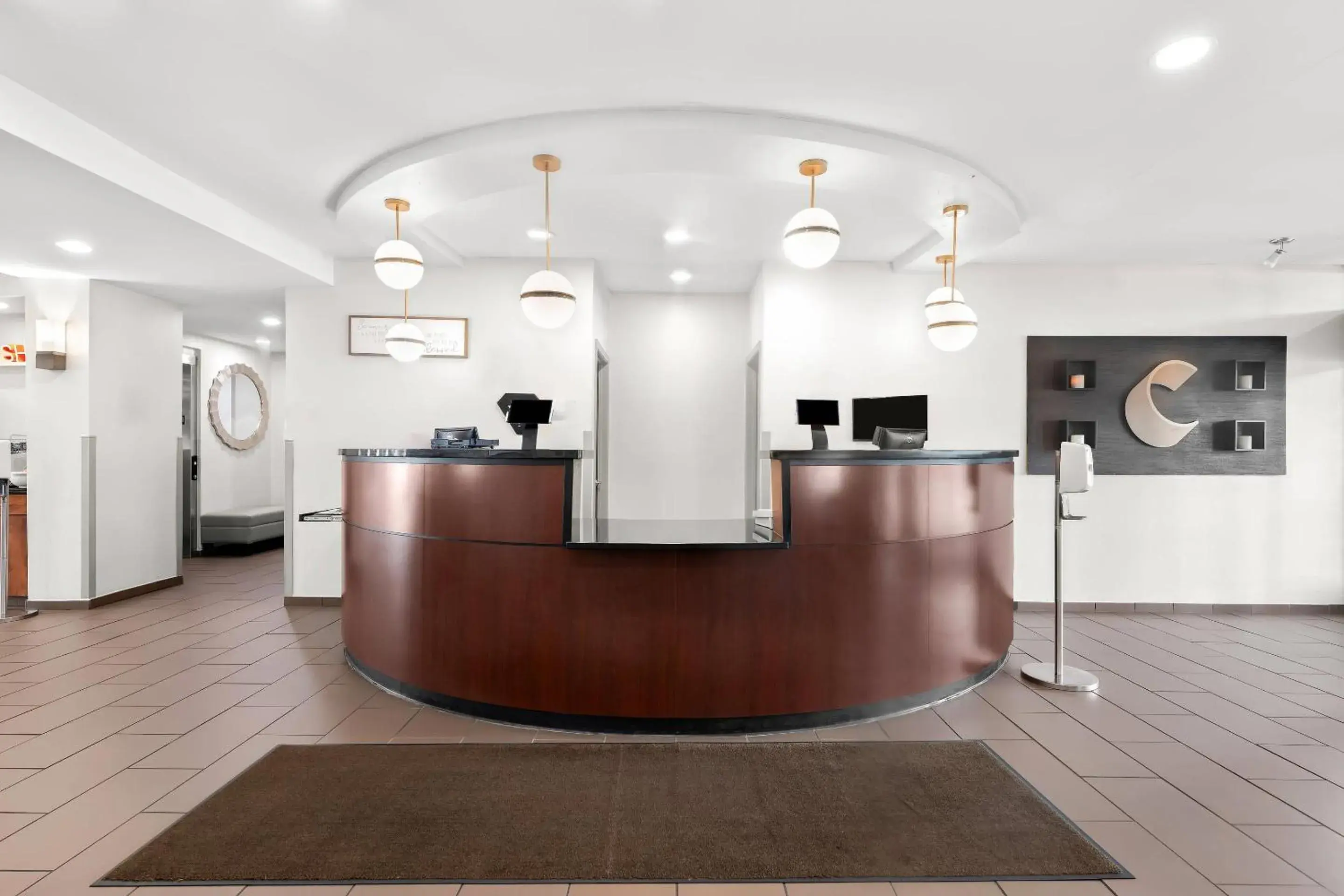 Lobby or reception in Comfort Suites Cullman I-65 Exit 310 Lobby or reception in Comfort Suites Cullman I-65 Exit 310