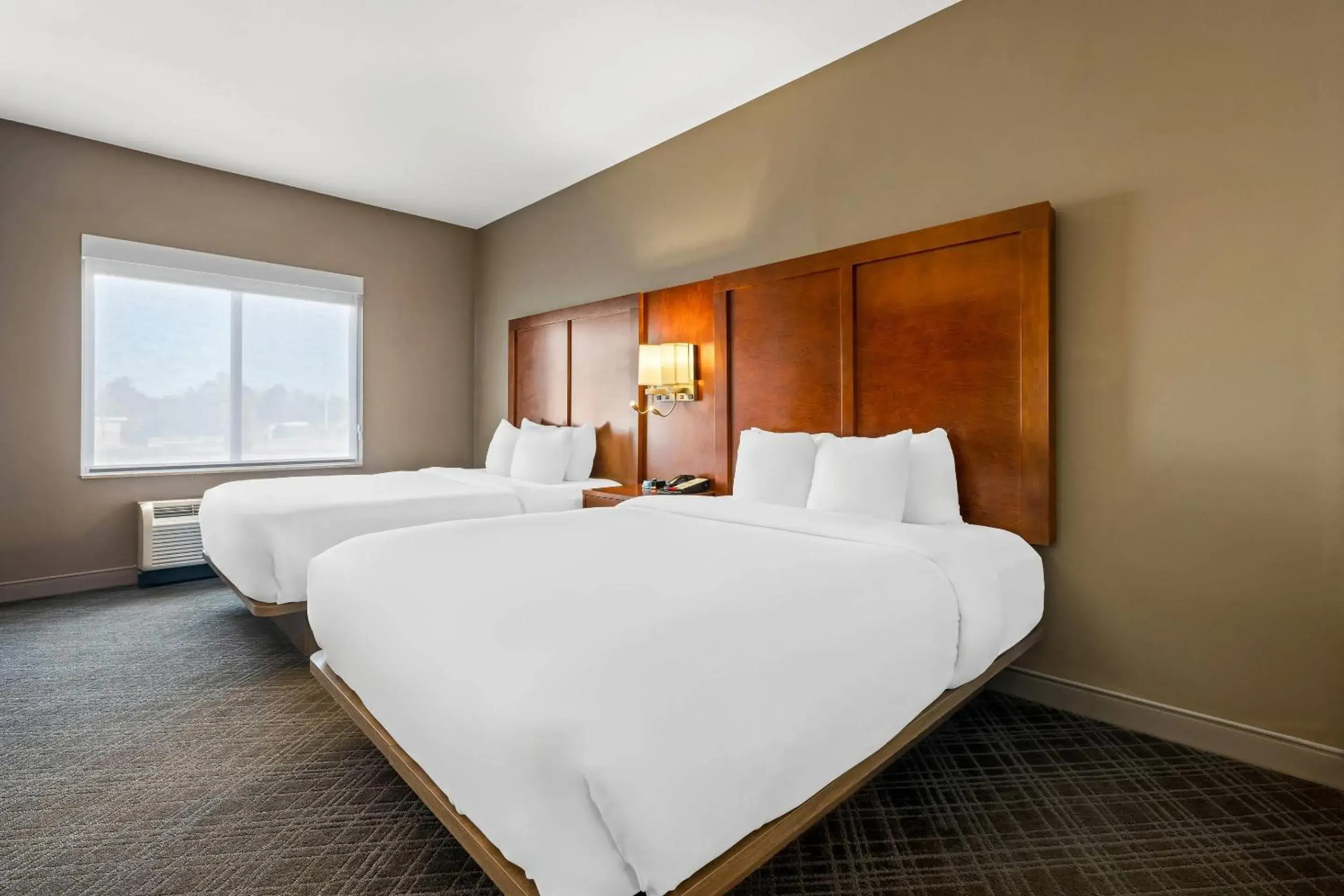 Bedroom, Bed in Comfort Suites Cullman I-65 Exit 310 Bedroom, Bed in Comfort Suites Cullman I-65 Exit 310