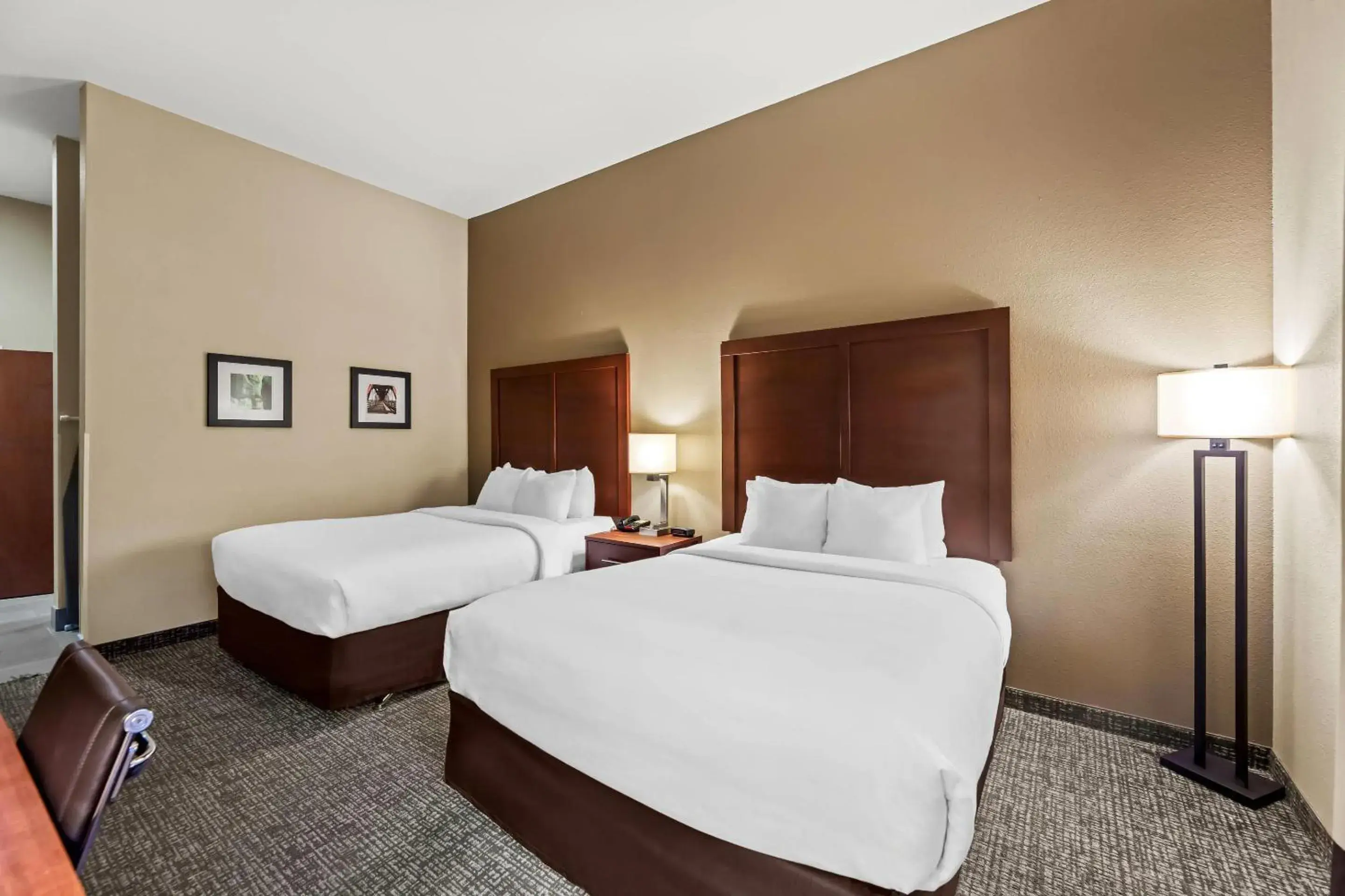 Bedroom, Bed in Comfort Inn & Suites Tuscumbia-Muscle Shoals Bedroom, Bed in Comfort Inn & Suites Tuscumbia-Muscle Shoals