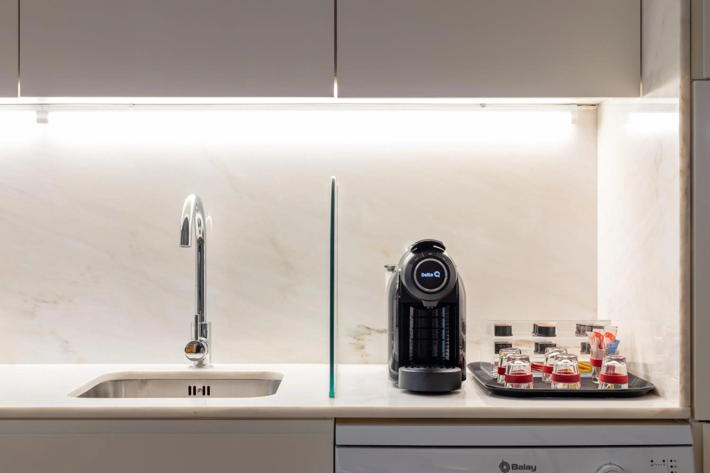 Coffee/tea facilities in Geo Studios Santa Catarina