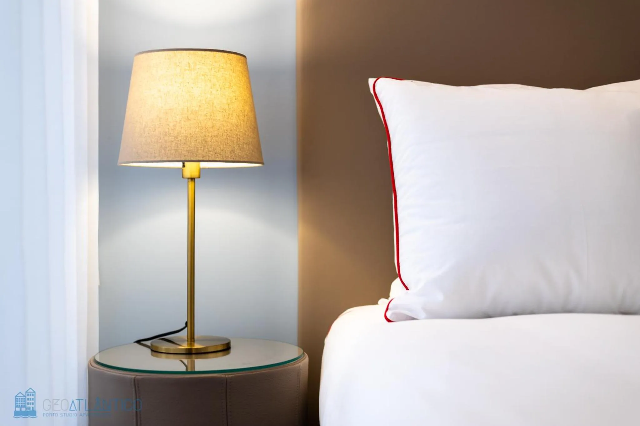 Bed in Geo Studios Santa Catarina