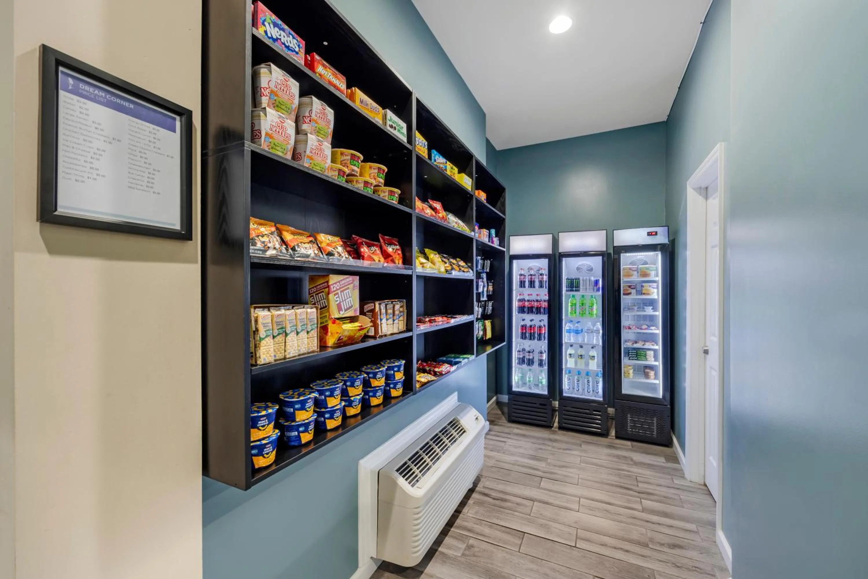 On-site shops in Sleep Inn & Suites Huntsville near US Space & Rocket Center