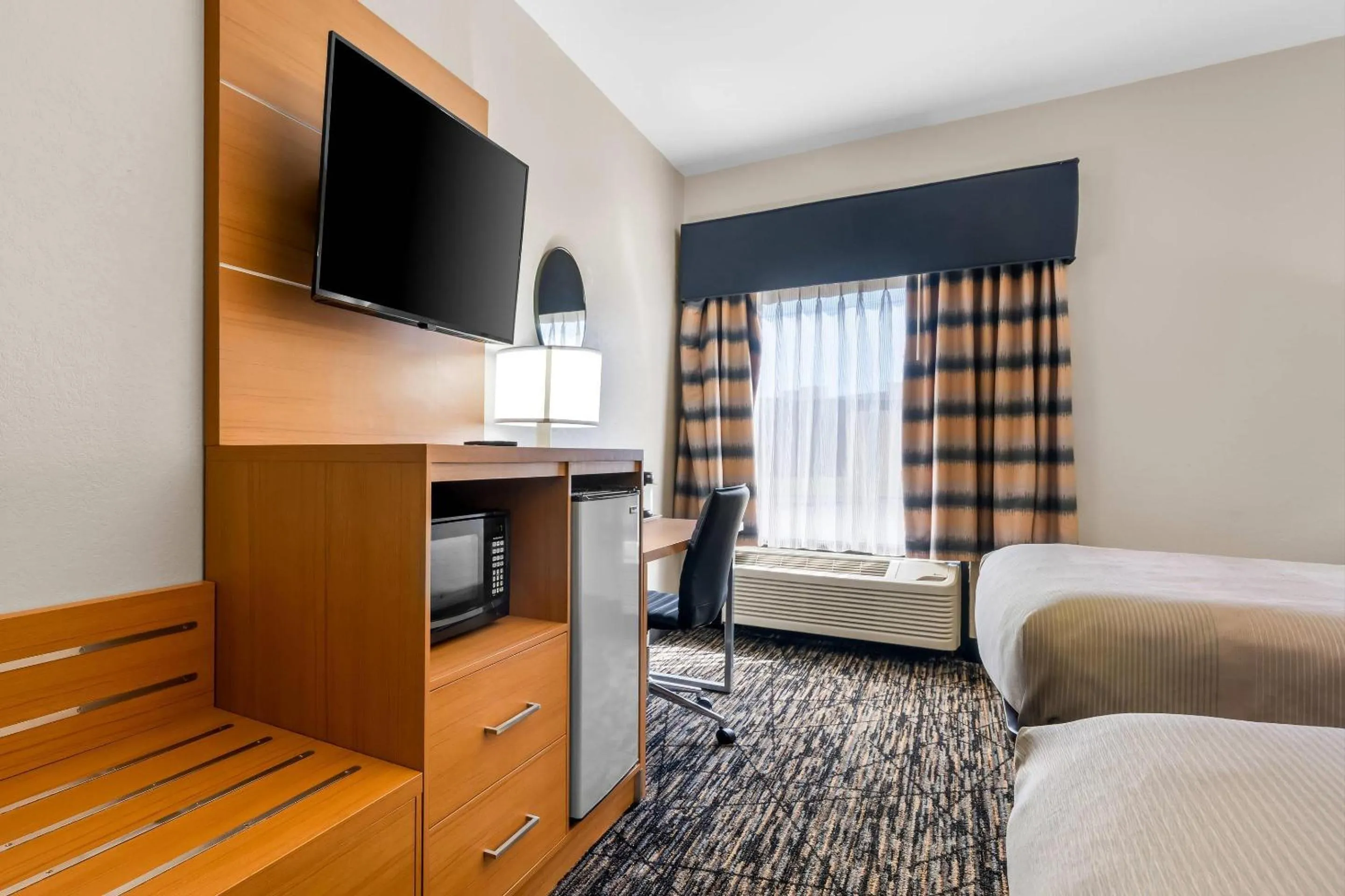 Bedroom, Bed in Quality Inn Alexander City