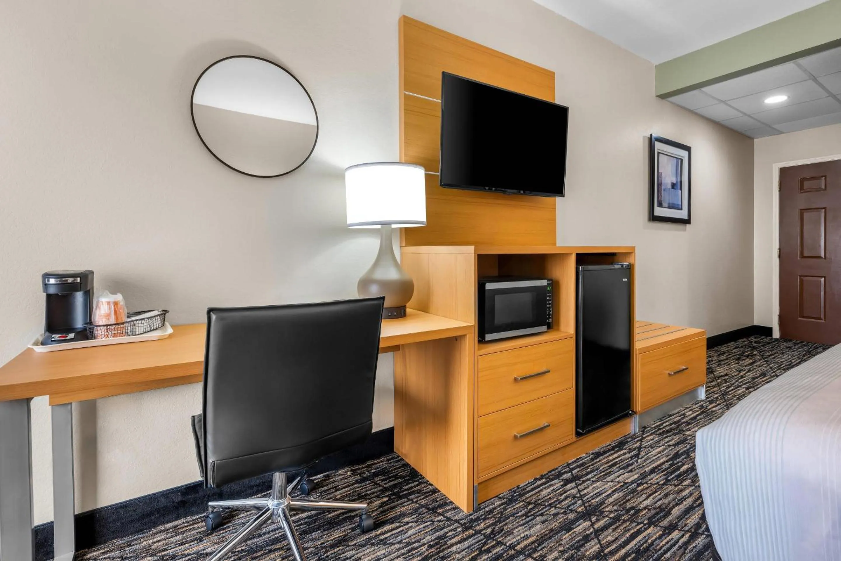 Bedroom, Bed in Quality Inn Alexander City