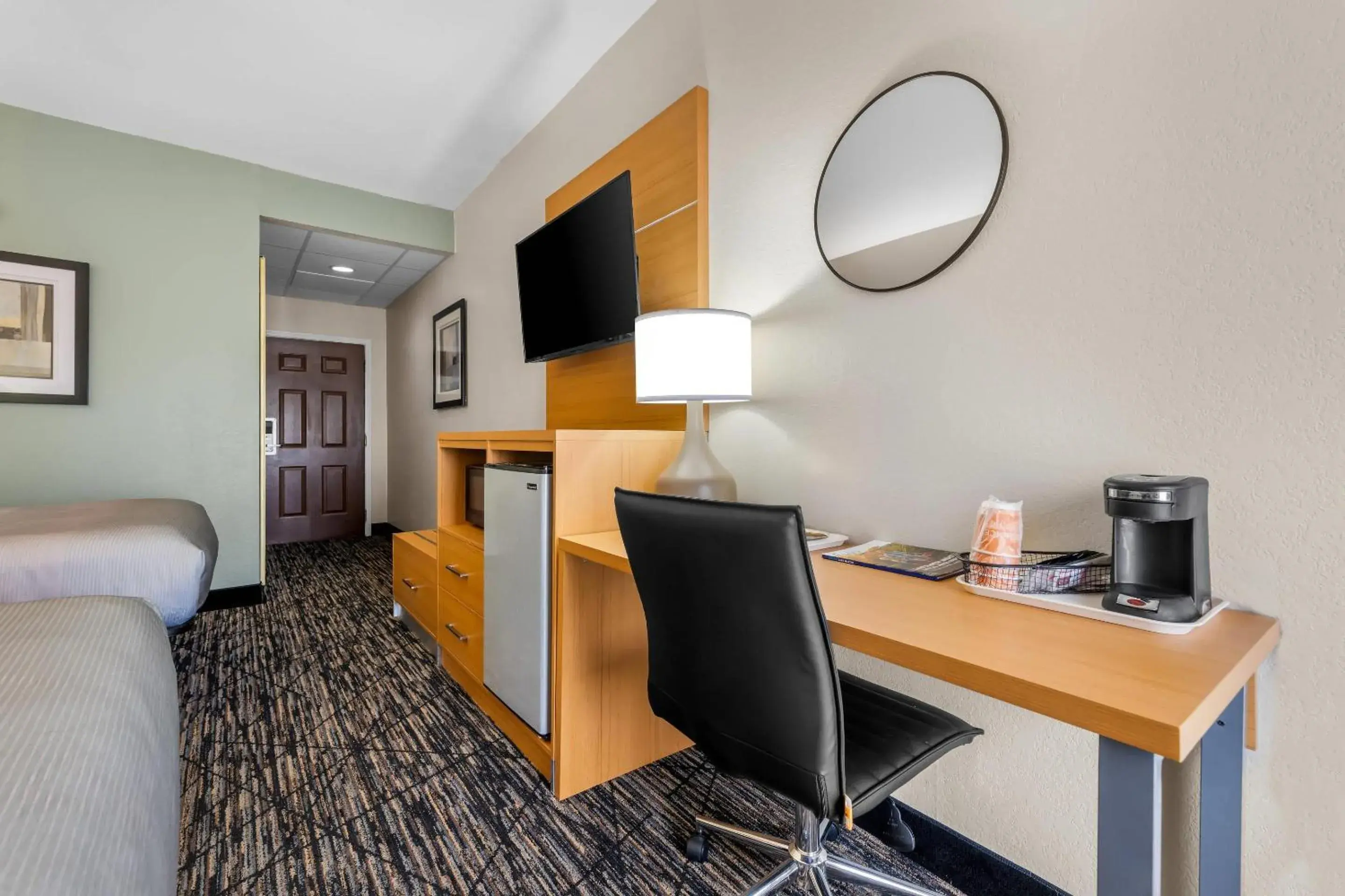 Bedroom in Quality Inn Alexander City Bedroom in Quality Inn Alexander City