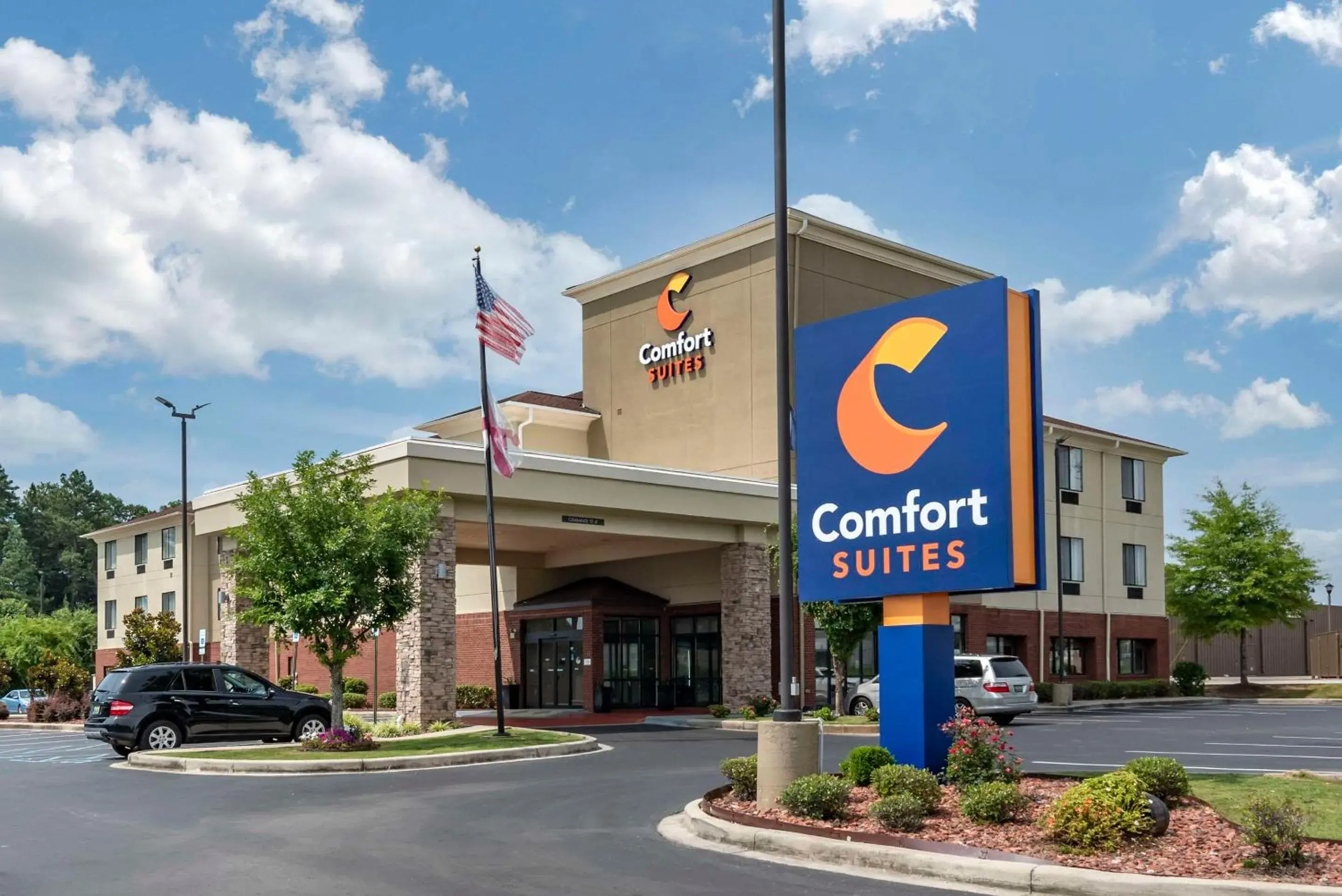 Property building in Comfort Suites Pell City I-20 exit 158 Property building in Comfort Suites Pell City I-20 exit 158