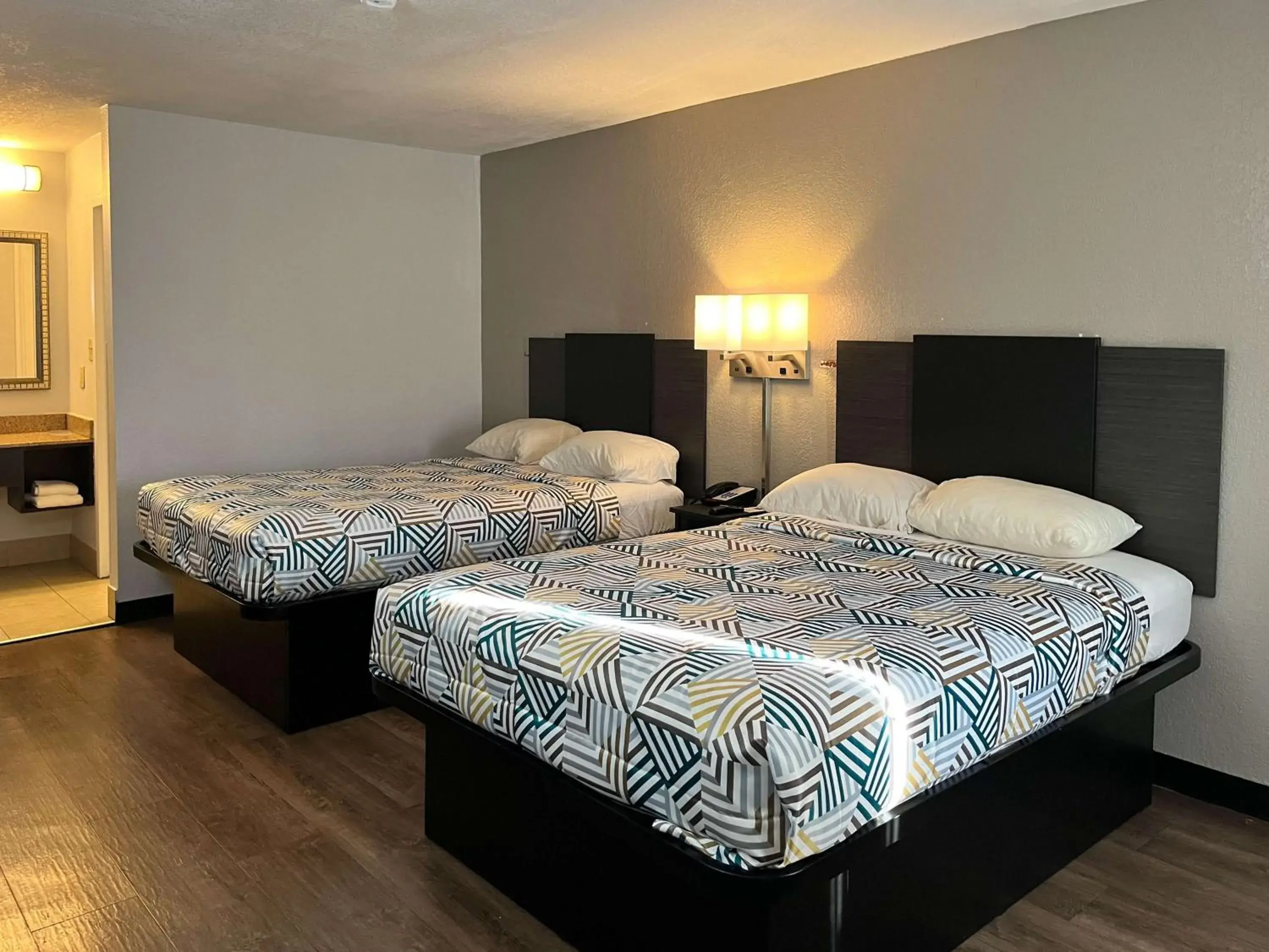 Bedroom, Bed in Motel 6 Montgomery, AL - Eastern Blvd. Bedroom, Bed in Motel 6 Montgomery, AL - Eastern Blvd.