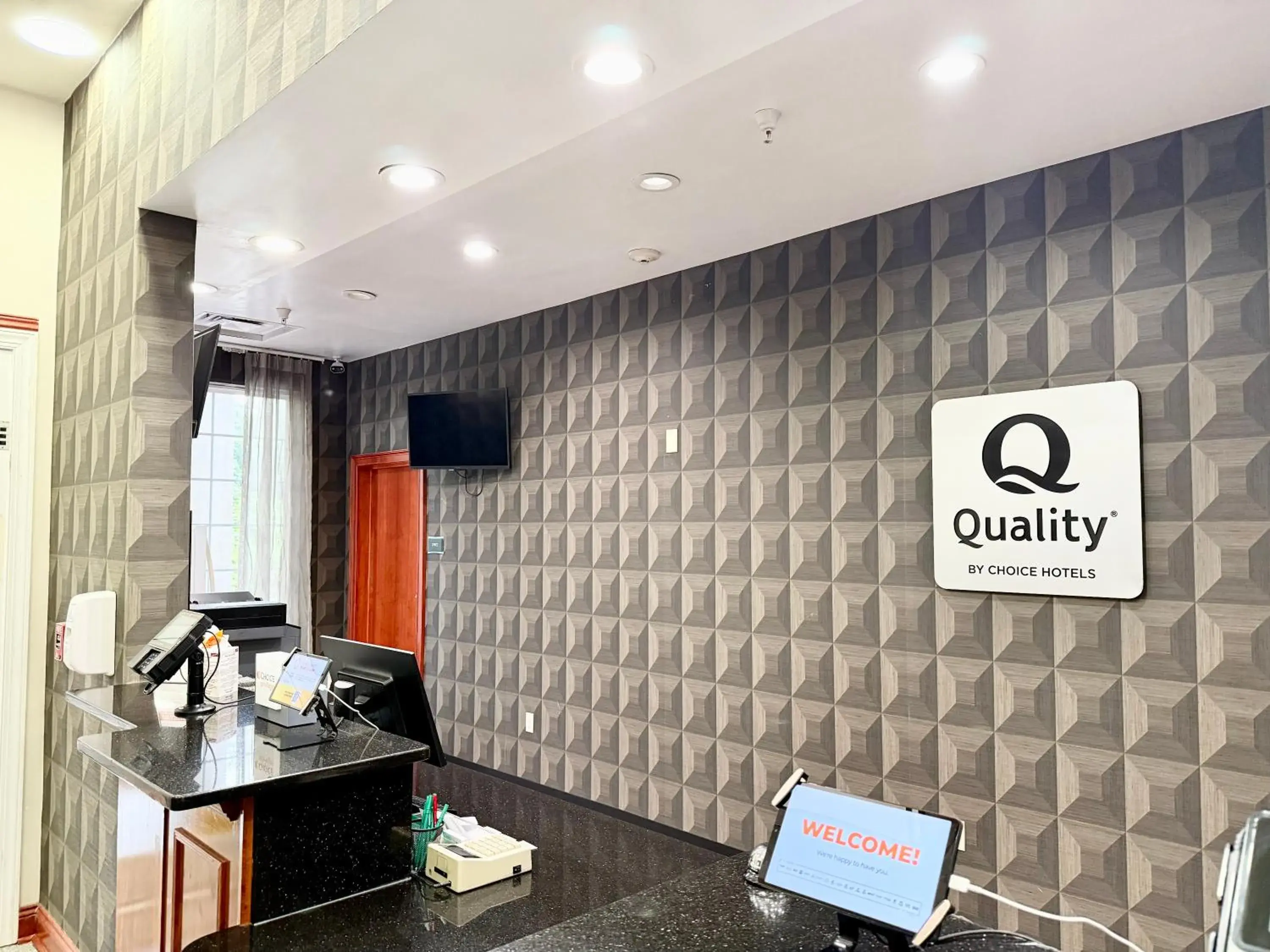 Lobby or reception in Quality Inn & Suites Greenville I-65 Lobby or reception in Quality Inn & Suites Greenville I-65