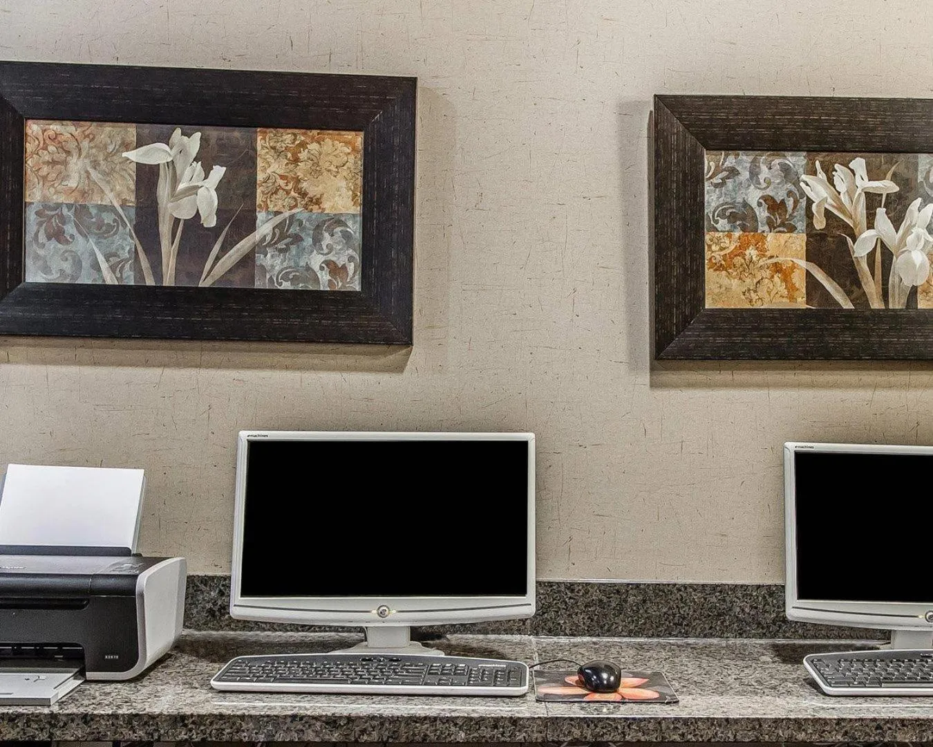 Business facilities in Comfort Inn & Suites Near Lake Guntersville