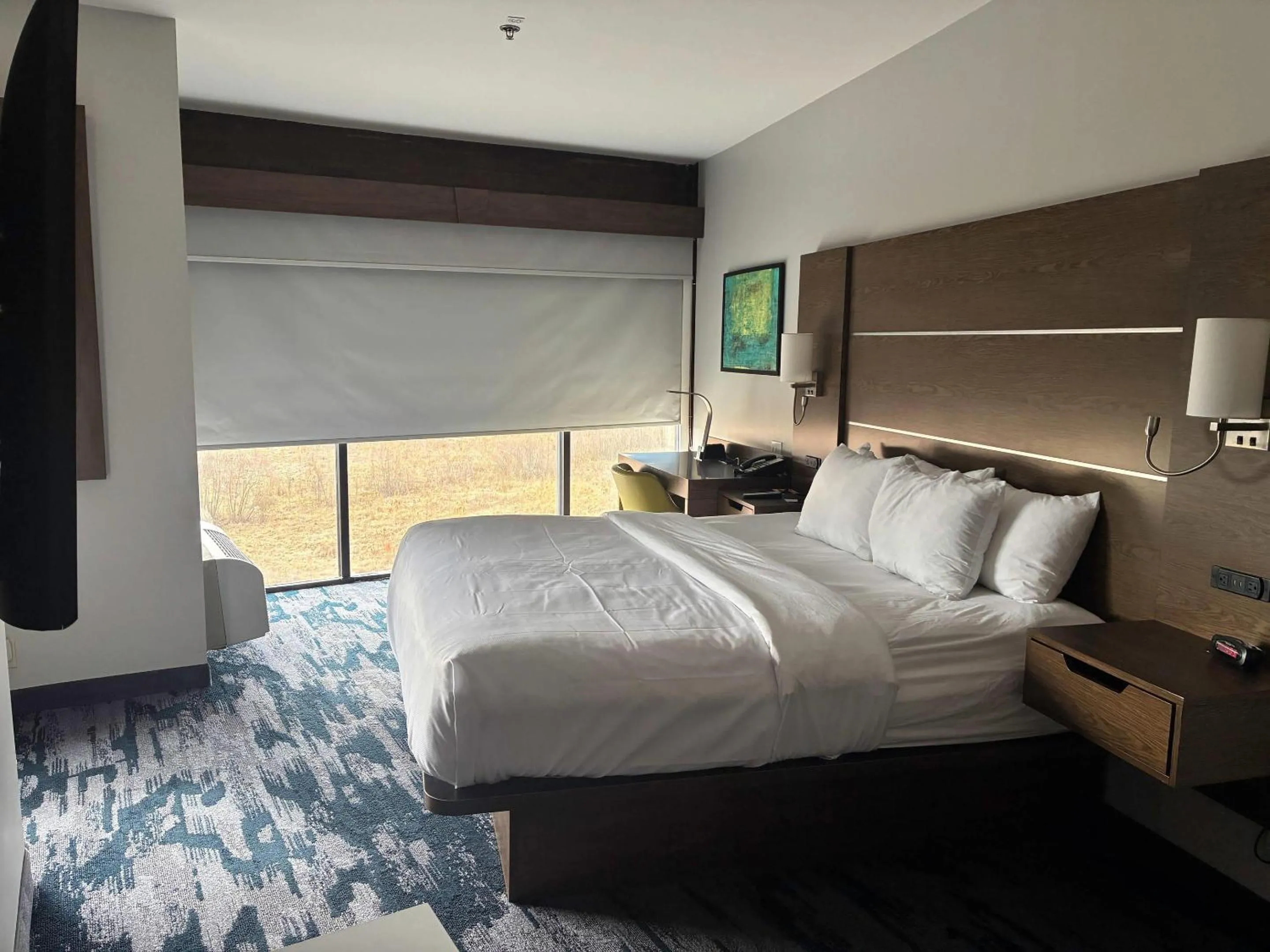 Bedroom, Bed in Comfort Inn & Suites Near Lake Guntersville