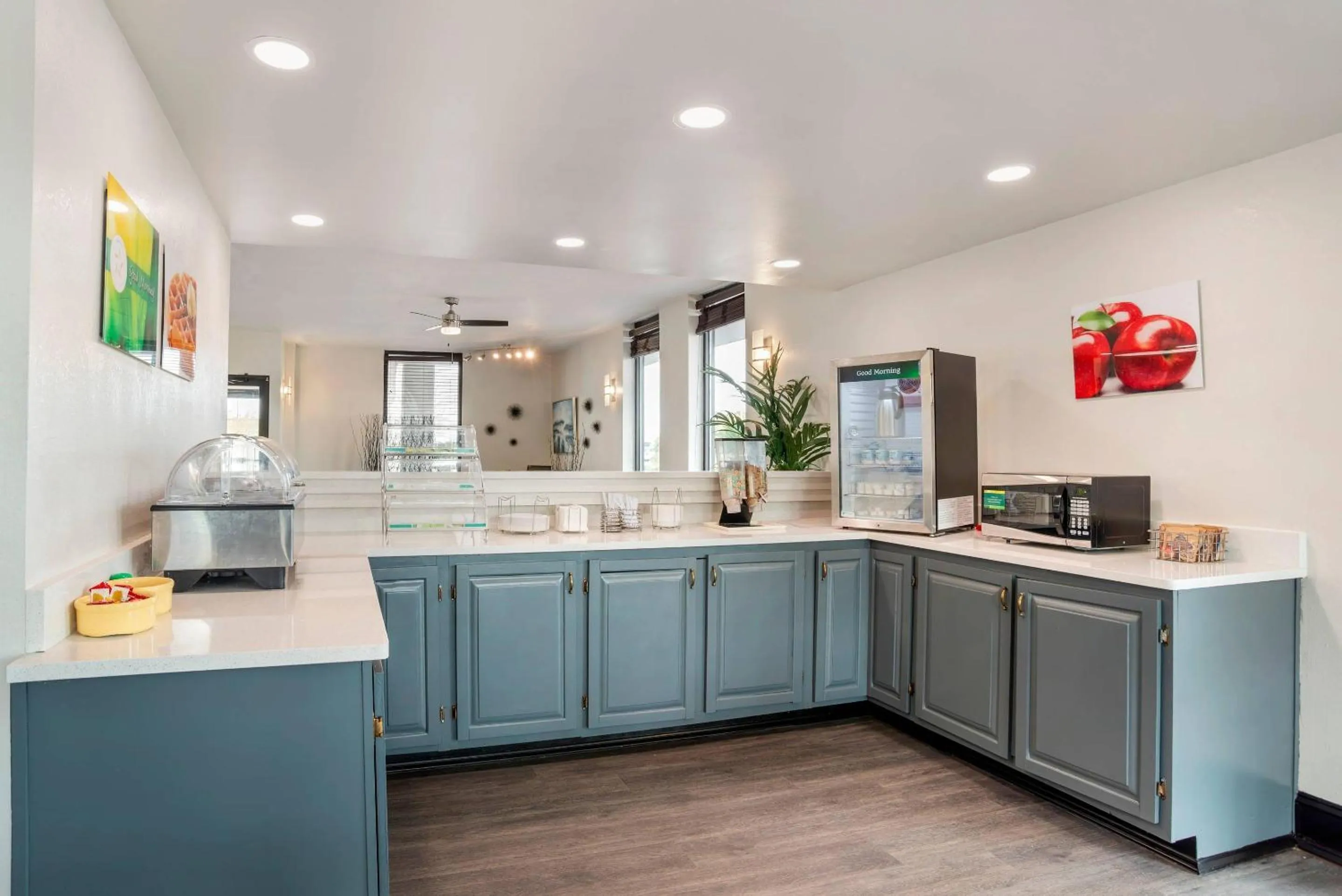 Breakfast in Quality Inn Foley - Gulf Shores North