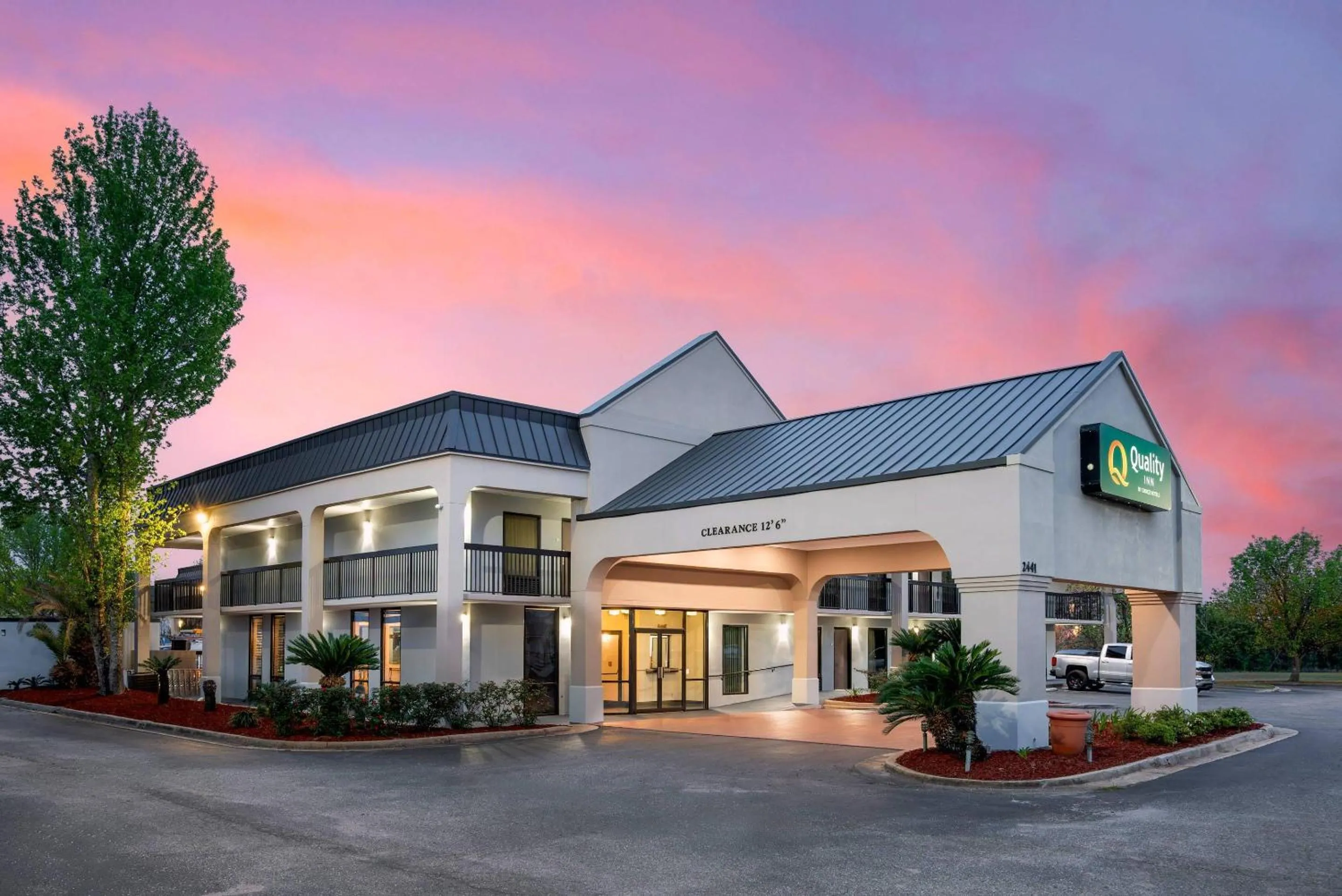 Property building in Quality Inn Foley - Gulf Shores North