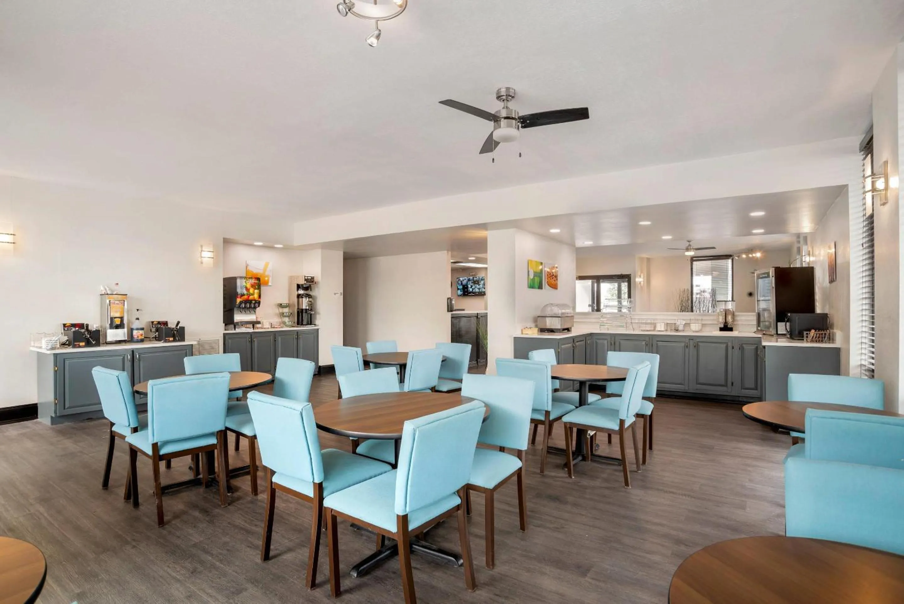 Breakfast in Quality Inn Foley - Gulf Shores North