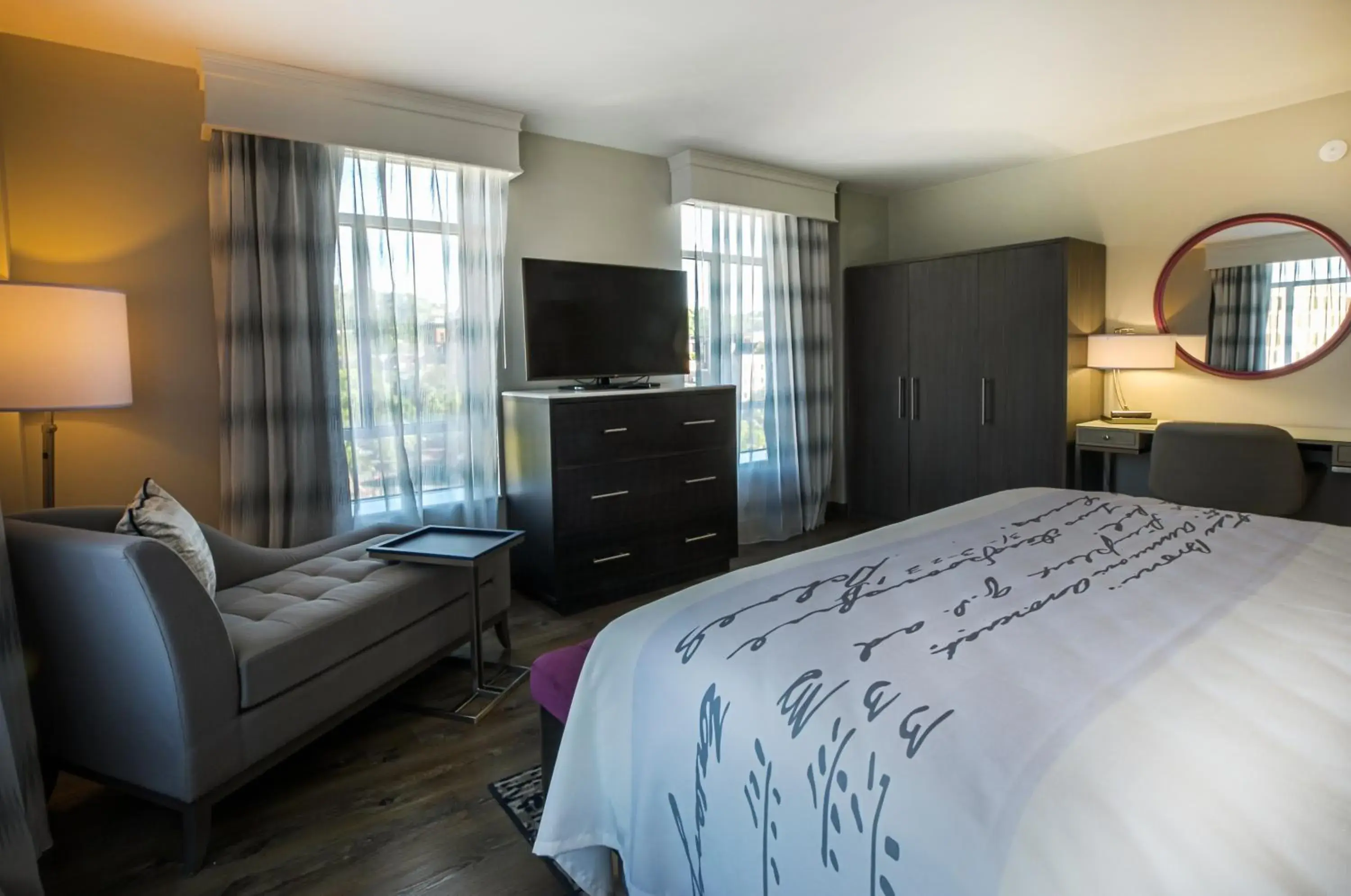 Photo of the whole room, Bed in Hotel Indigo - Birmingham Five Points S - UAB by IHG Photo of the whole room, Bed in Hotel Indigo - Birmingham Five Points S - UAB by IHG