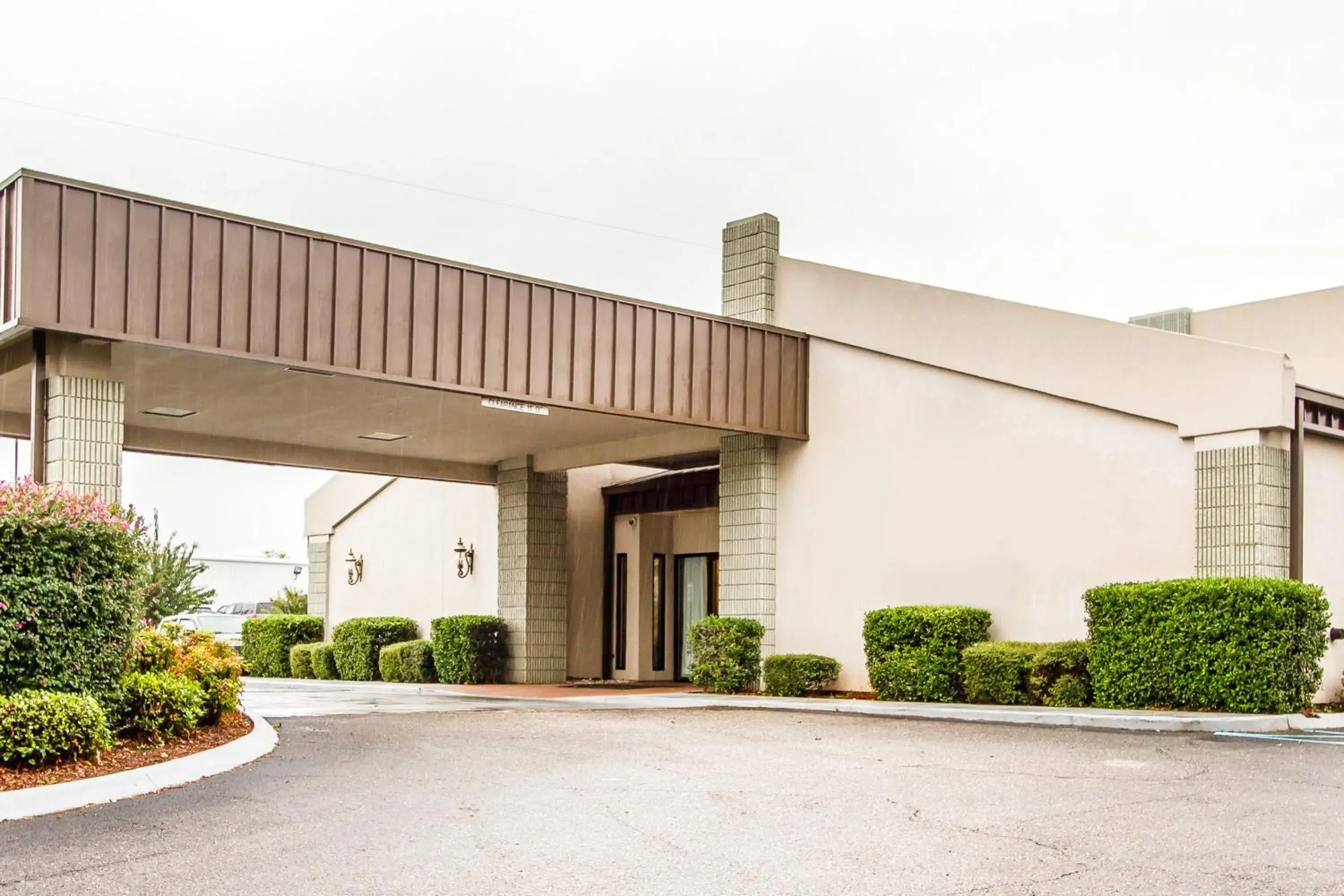 Property building in Executive Inn and Suites Property building in Executive Inn and Suites