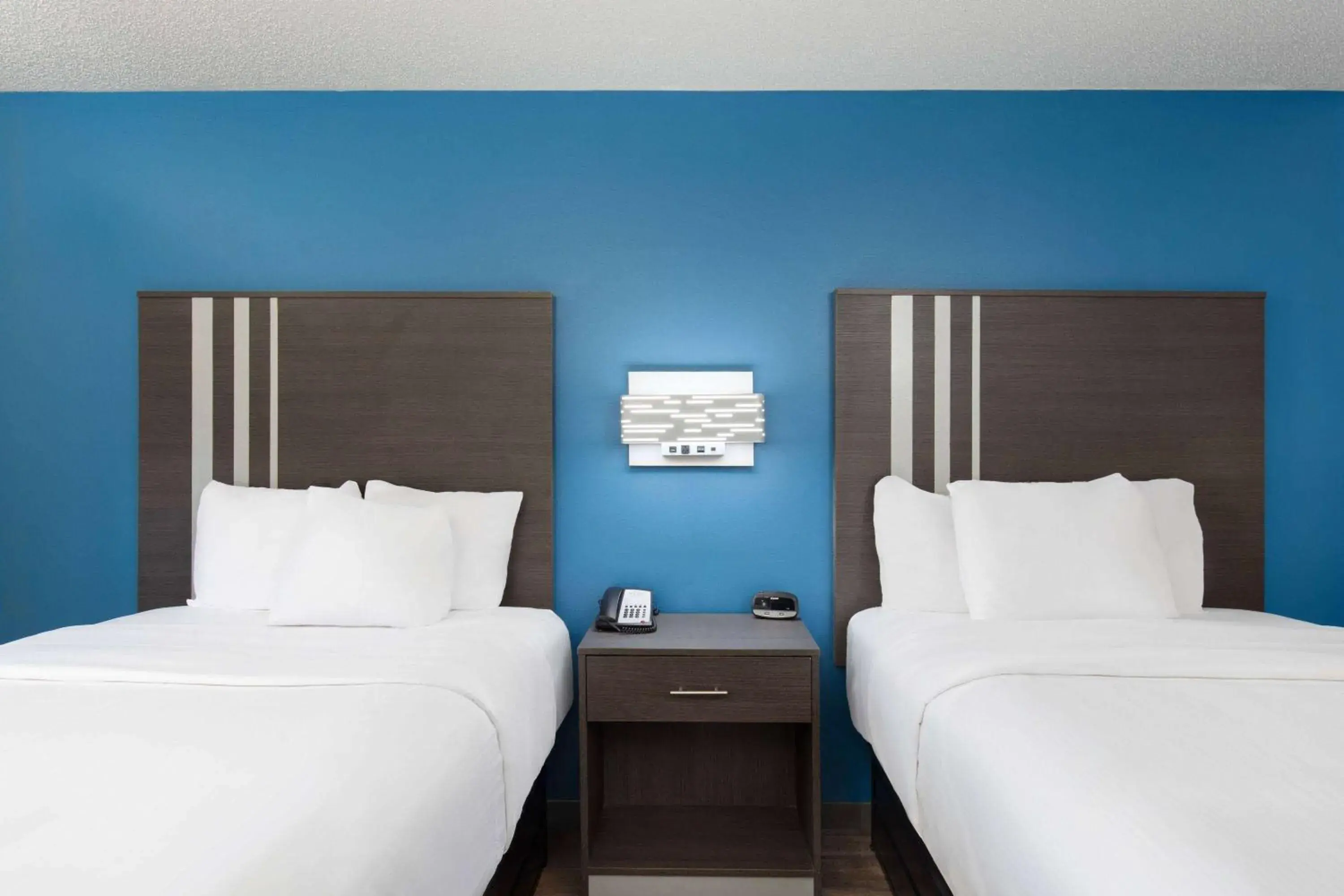 Photo of the whole room, Bed in Baymont by Wyndham Selma Photo of the whole room, Bed in Baymont by Wyndham Selma