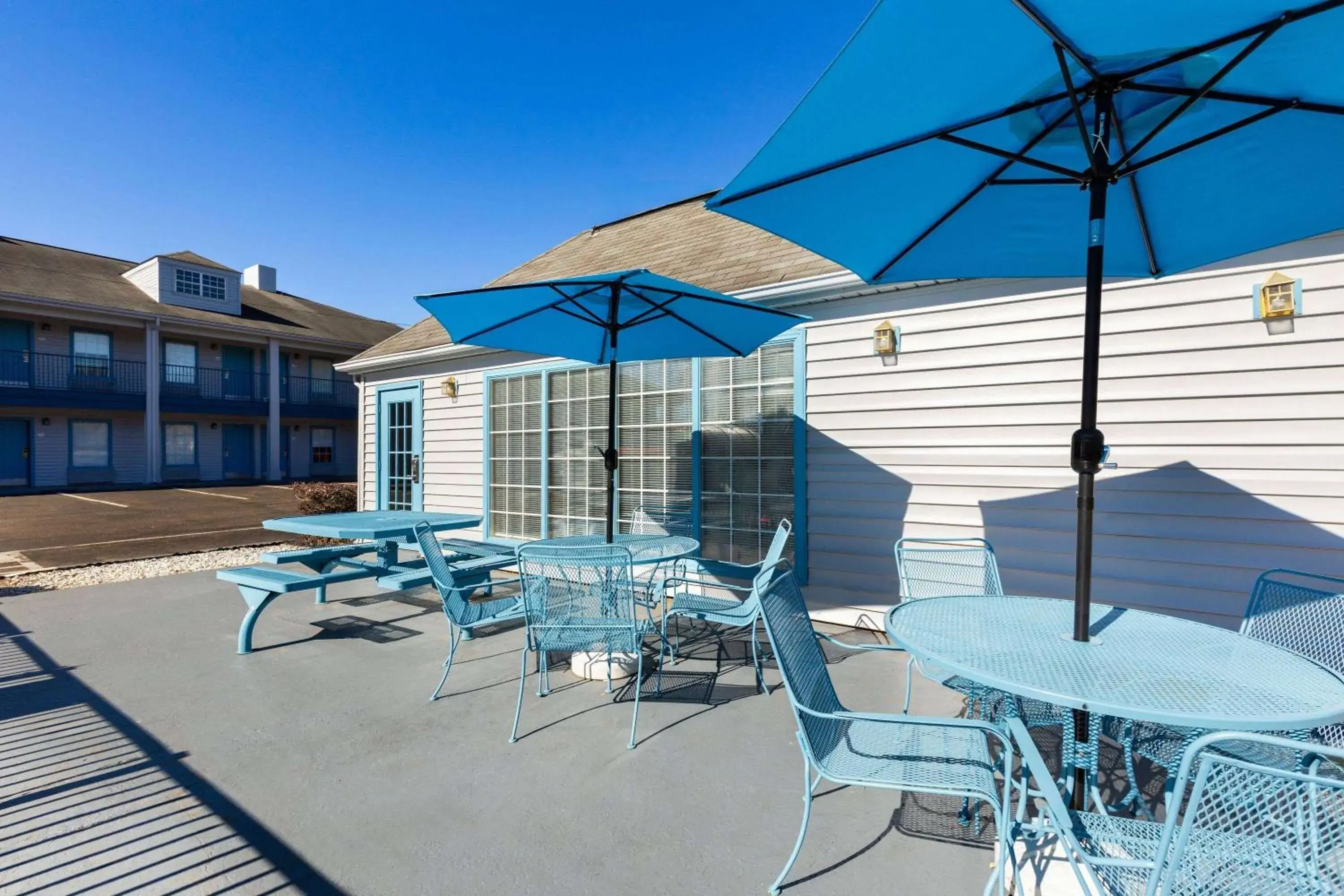 Swimming pool in Baymont by Wyndham Selma Swimming pool in Baymont by Wyndham Selma