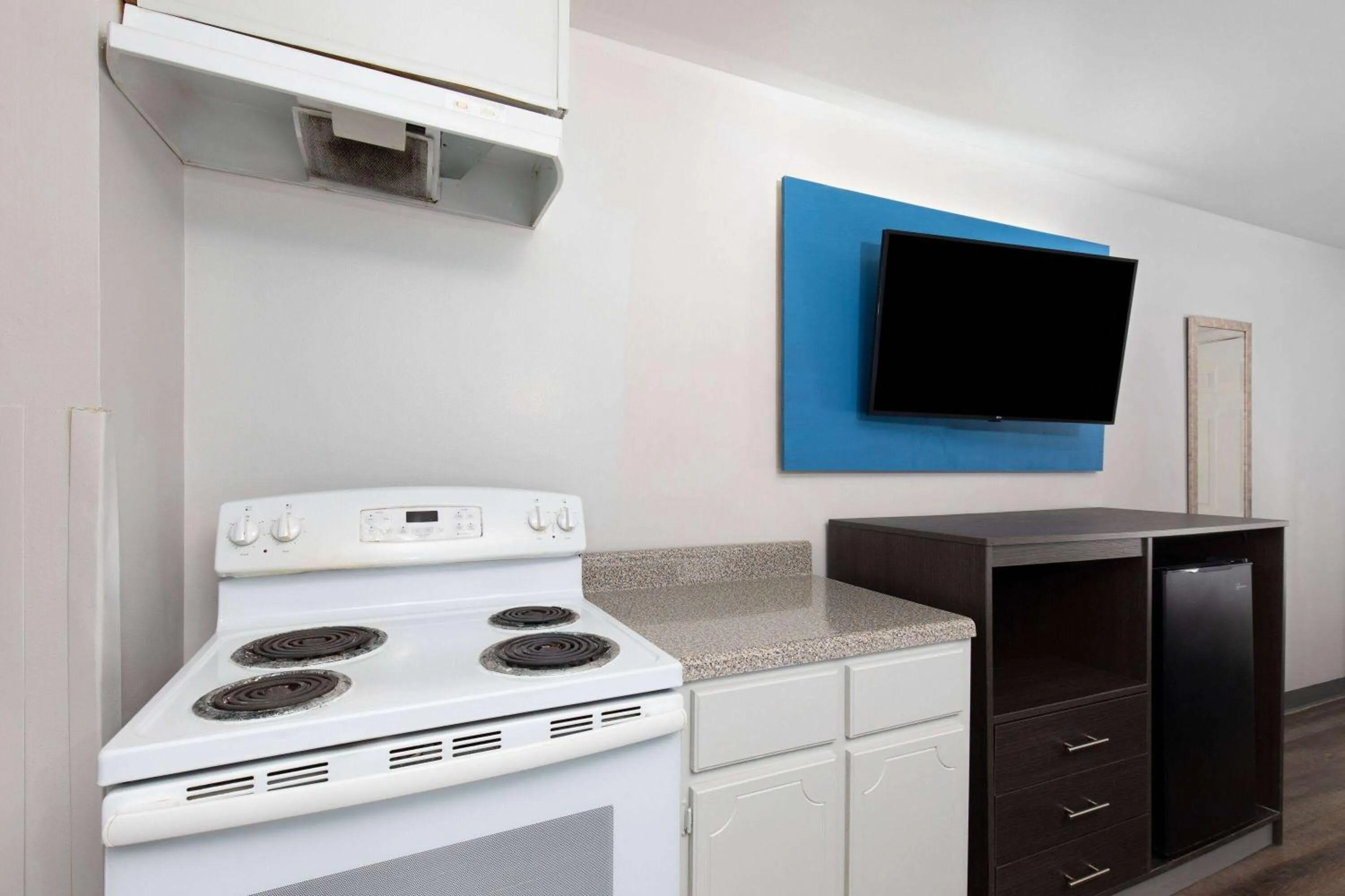 Photo of the whole room in Baymont by Wyndham Selma