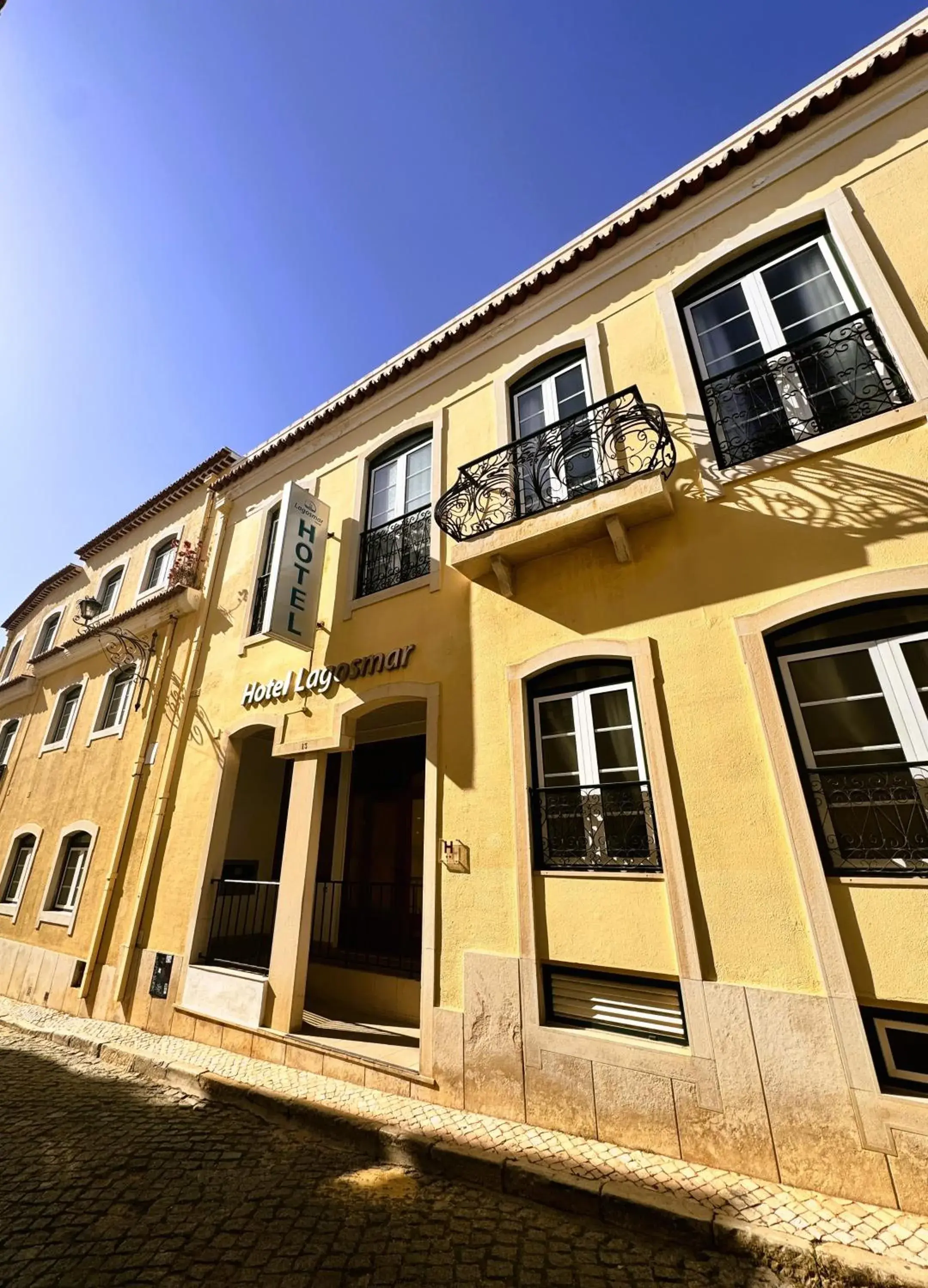 Property building in LagosMar Story Hotel Property building in LagosMar Story Hotel