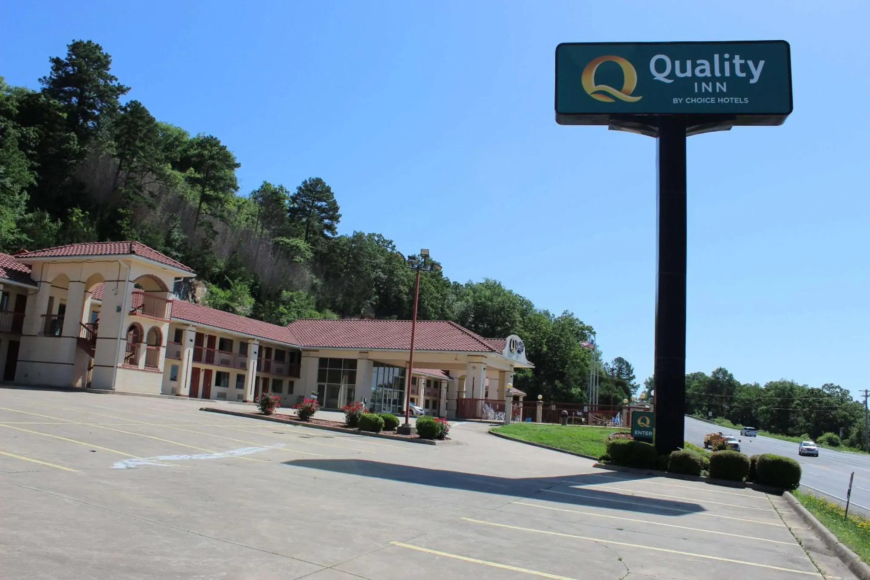 Property building in Quality Inn Conway - Greenbrier Property building in Quality Inn Conway - Greenbrier