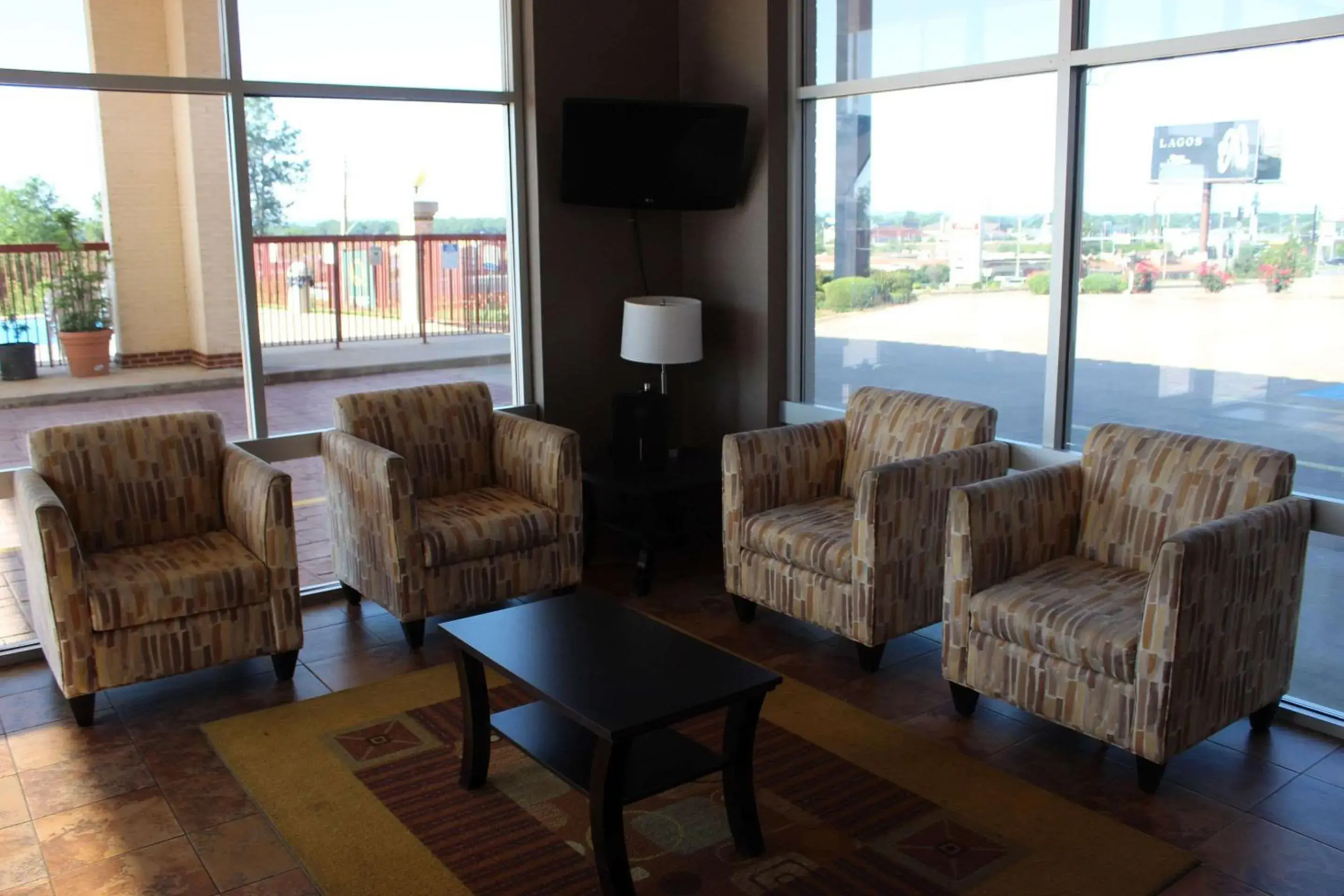 Lobby or reception in Quality Inn Conway - Greenbrier Lobby or reception in Quality Inn Conway - Greenbrier